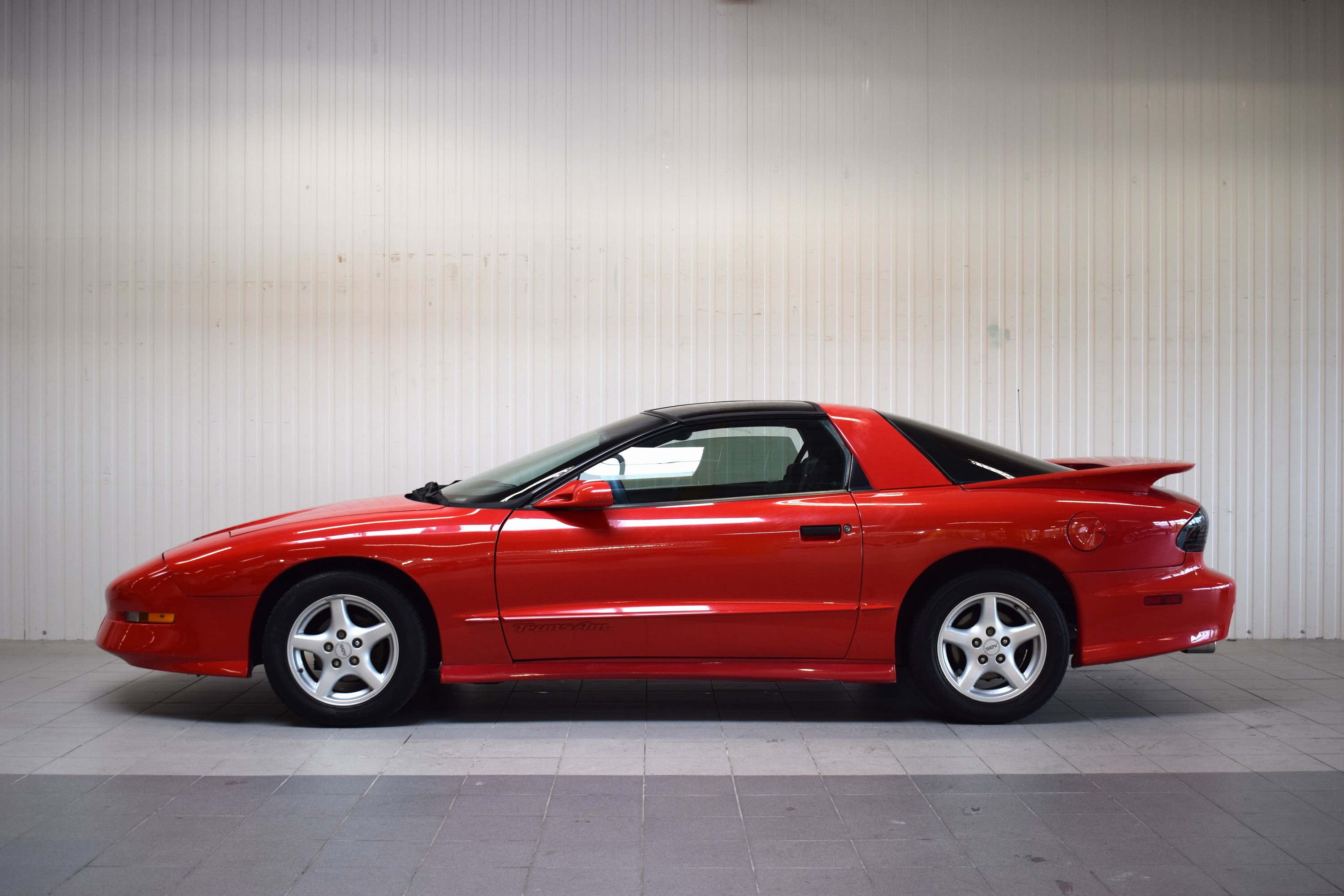 Detail f: Pontiac Firebird Trans AM, EZ 05/1995, Laufleistung abgelesen 99.200 meilen, 4.Hand in Deutschland, HU abgelaufen, 201 kW/273 PS, 8-Zylinder, ...