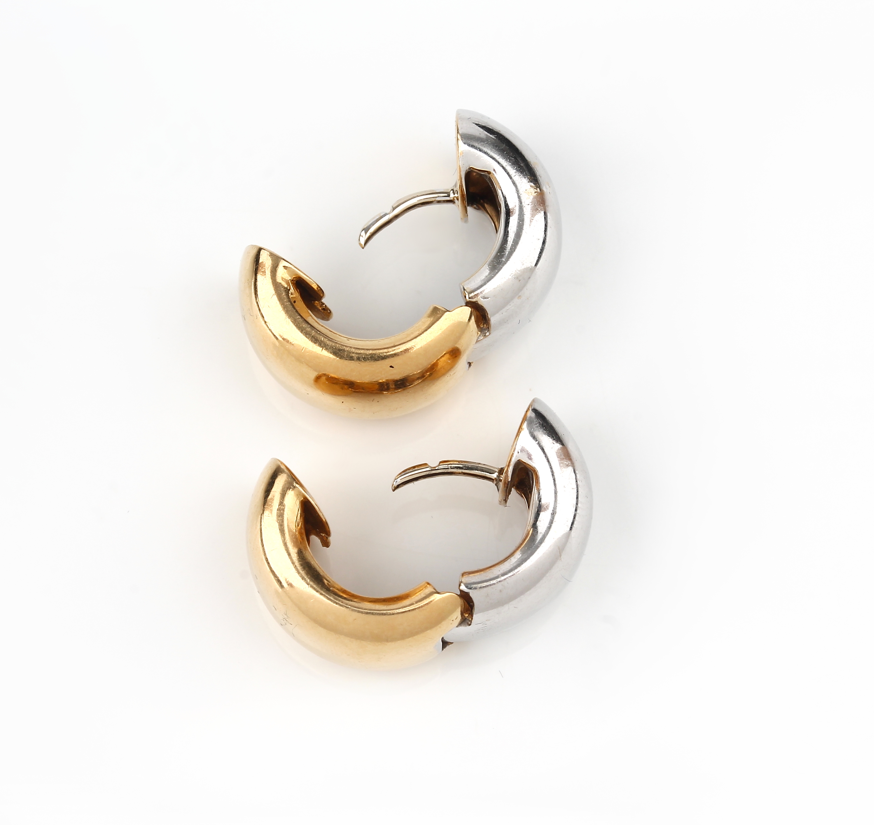 Detail a: Paar 18 kt Gold Ohrcreolen, GG/WG 750/000, Klappscharnier, total ca. 16.7 g, D ca. 1.8 cm