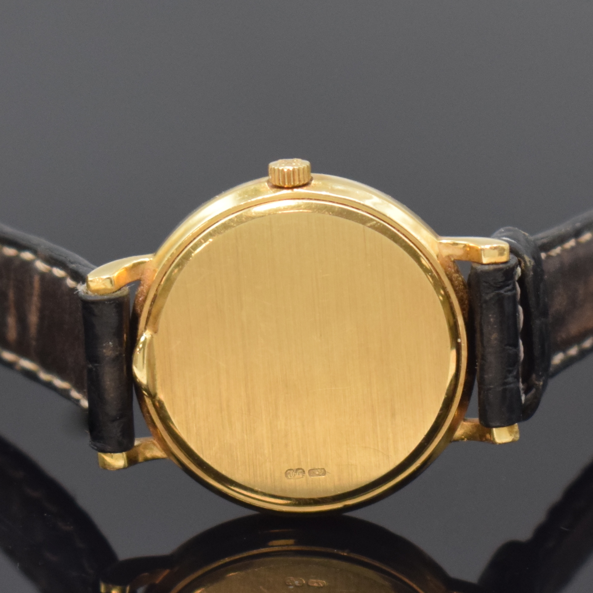 Detail d: PATEK PHILIPPE Calatrava Referenz 4819 elegante Damenarmbanduhr in GG 750/000, Schweiz um 1990, quarz, 2-tlg. Geh., Boden aufgedr., Clous de ...