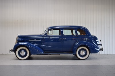 26779699f - Chevrolet Master Deluxe, first registered 01/1937, chassis number: 21GB0212426, mileage approximately 80.500 km read, MOT until 10/2023, 63 kW/85 PS, manual transmission, exterior color blue, interior fabric-red. The vehicle has undergone a complete rebuild, including sandblasting the frame, reupholstering seats, and entirely rebuilding the interior