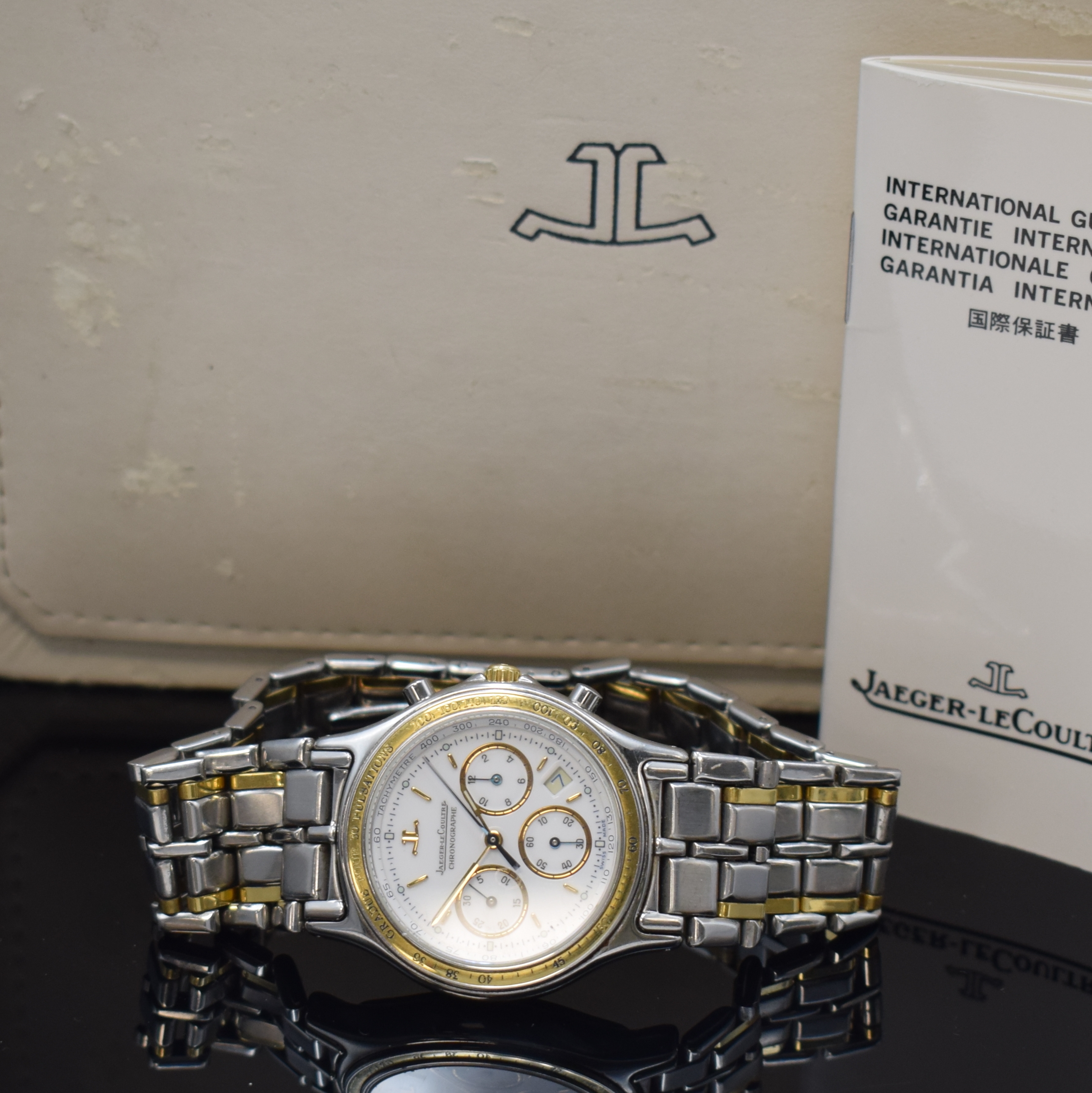 Detail e: Jaeger-LeCoultre Armbandchronograph Heraion Referenz 115.5.31, Schweiz um 1989, quarz, Edelstahl/Gold kombiniert inkl. Gliederband m. dopp. ...