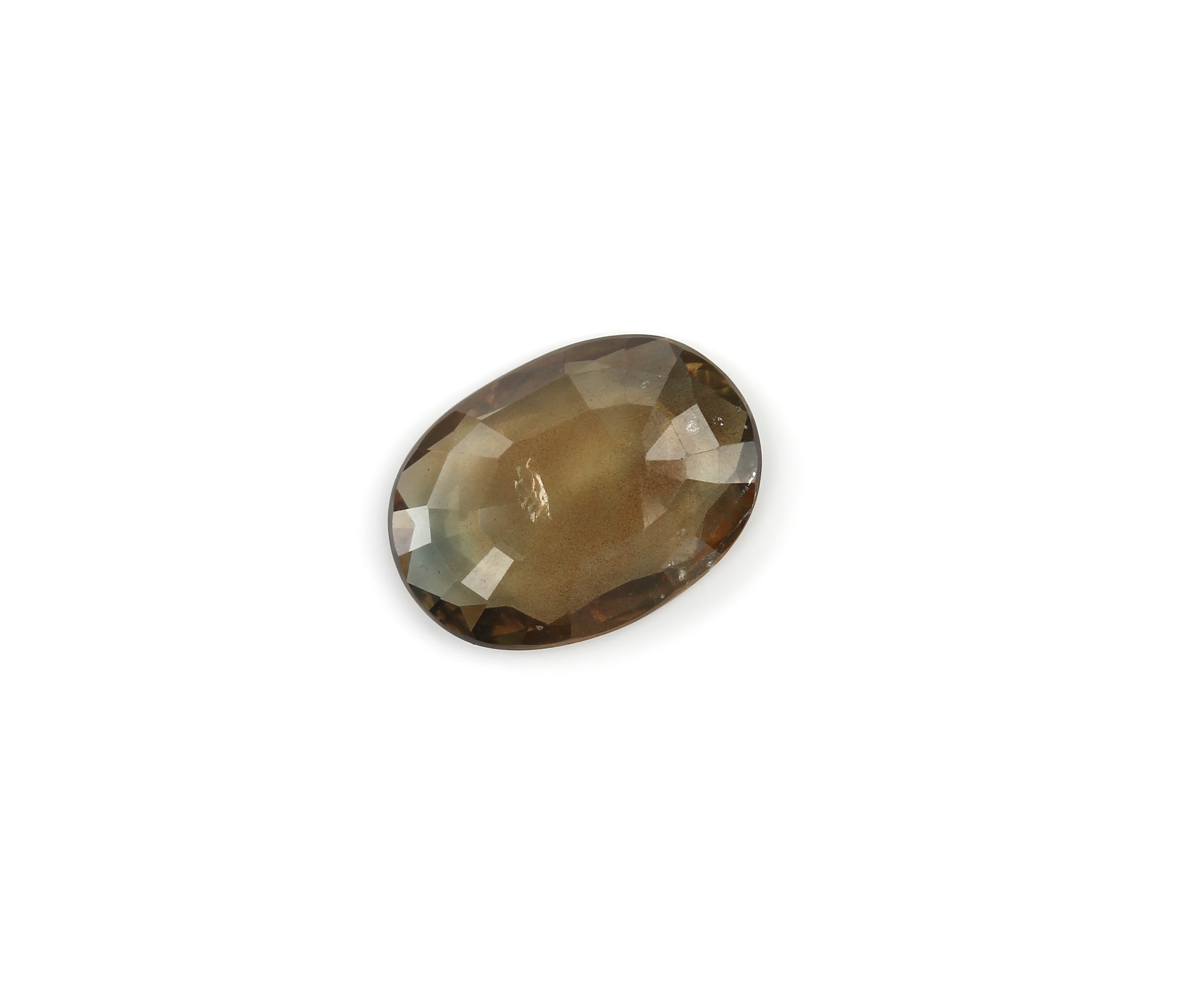 Detail a: Loser ovalfacett. Saphir 4.70 ct, greenish Yellow, mit GCi Lab Zertifikat