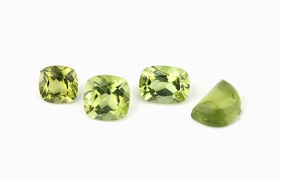 26779720c - Lot 4 peridot-pairs total approx. 13.56 ct
