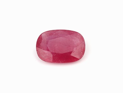 Image 26779755 - Loose oval bevelled ruby approx. 12.8 ct
