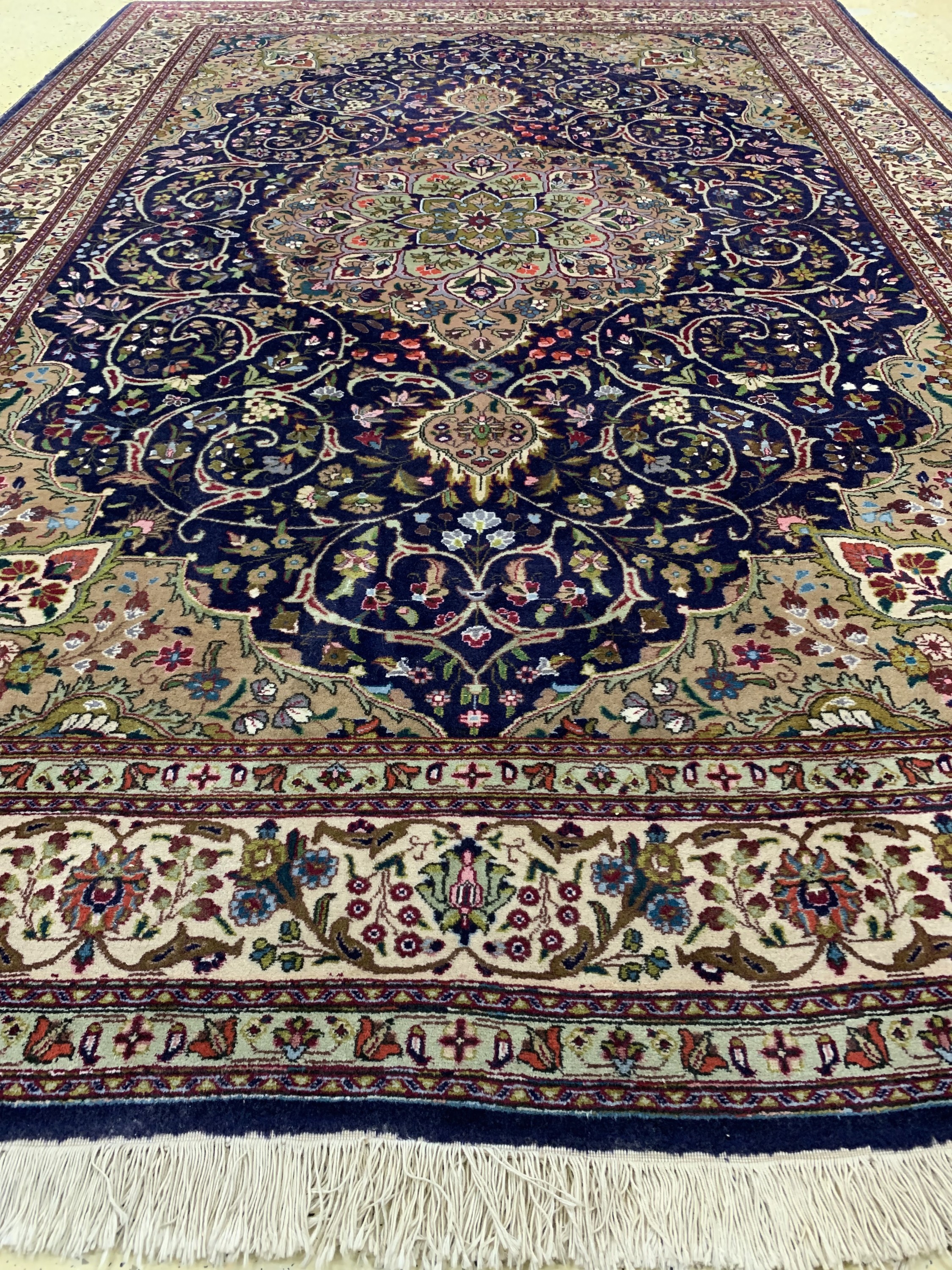 Detail d: Täbriz Kork(40 Raj), Persien, Mitte 20.Jhd,Korkwolle auf Baumwolle, ca. 295 x 195 cm, EHZ: 2