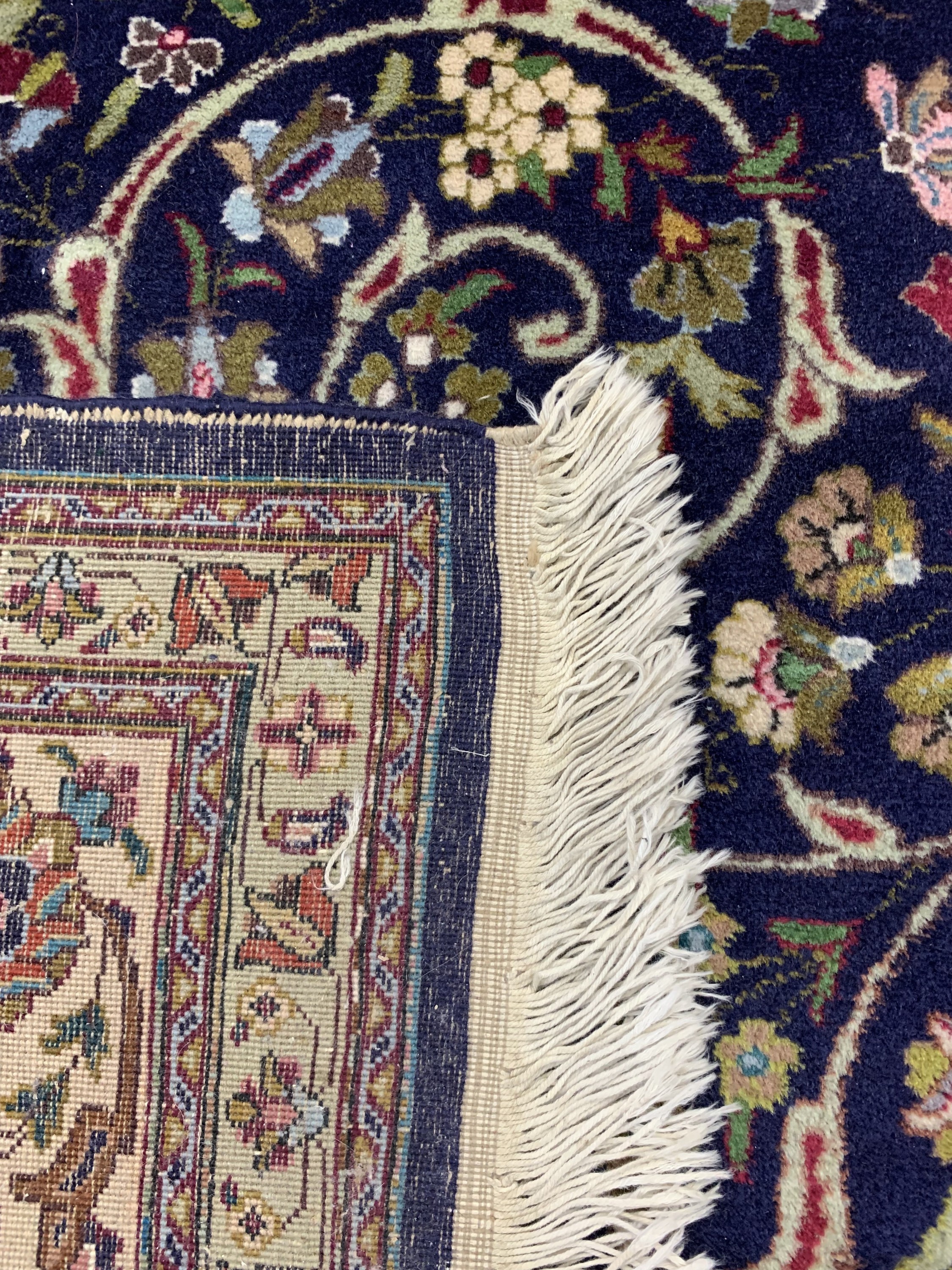 Detail e: Täbriz Kork(40 Raj), Persien, Mitte 20.Jhd,Korkwolle auf Baumwolle, ca. 295 x 195 cm, EHZ: 2