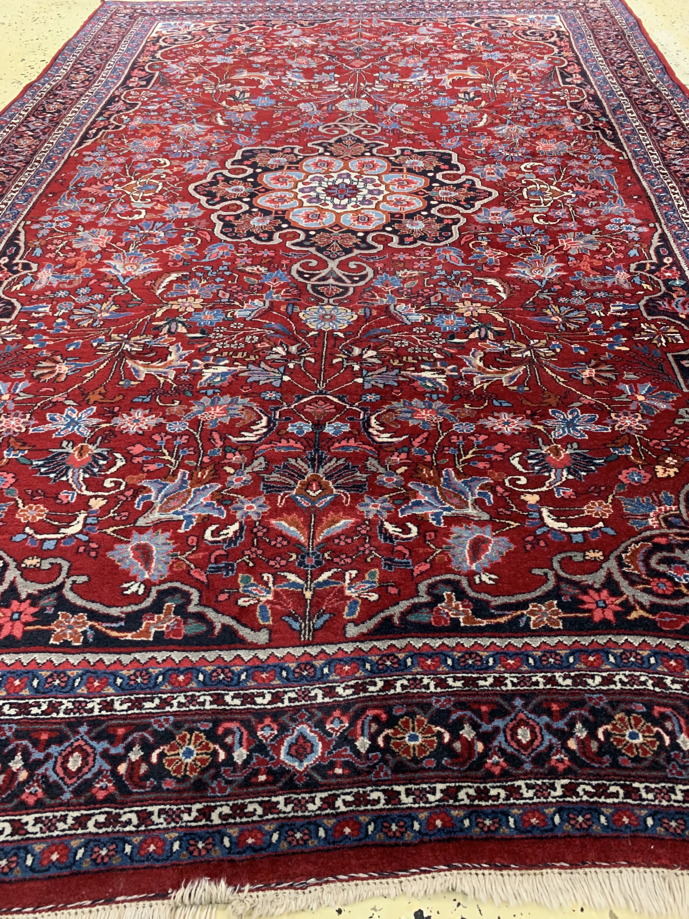 Detail d: Bidjar alt, Persien, Mitte 20.Jhd, Korkwolle auf Baumwolle, ca. 210 x 140 cm, EHZ: 2