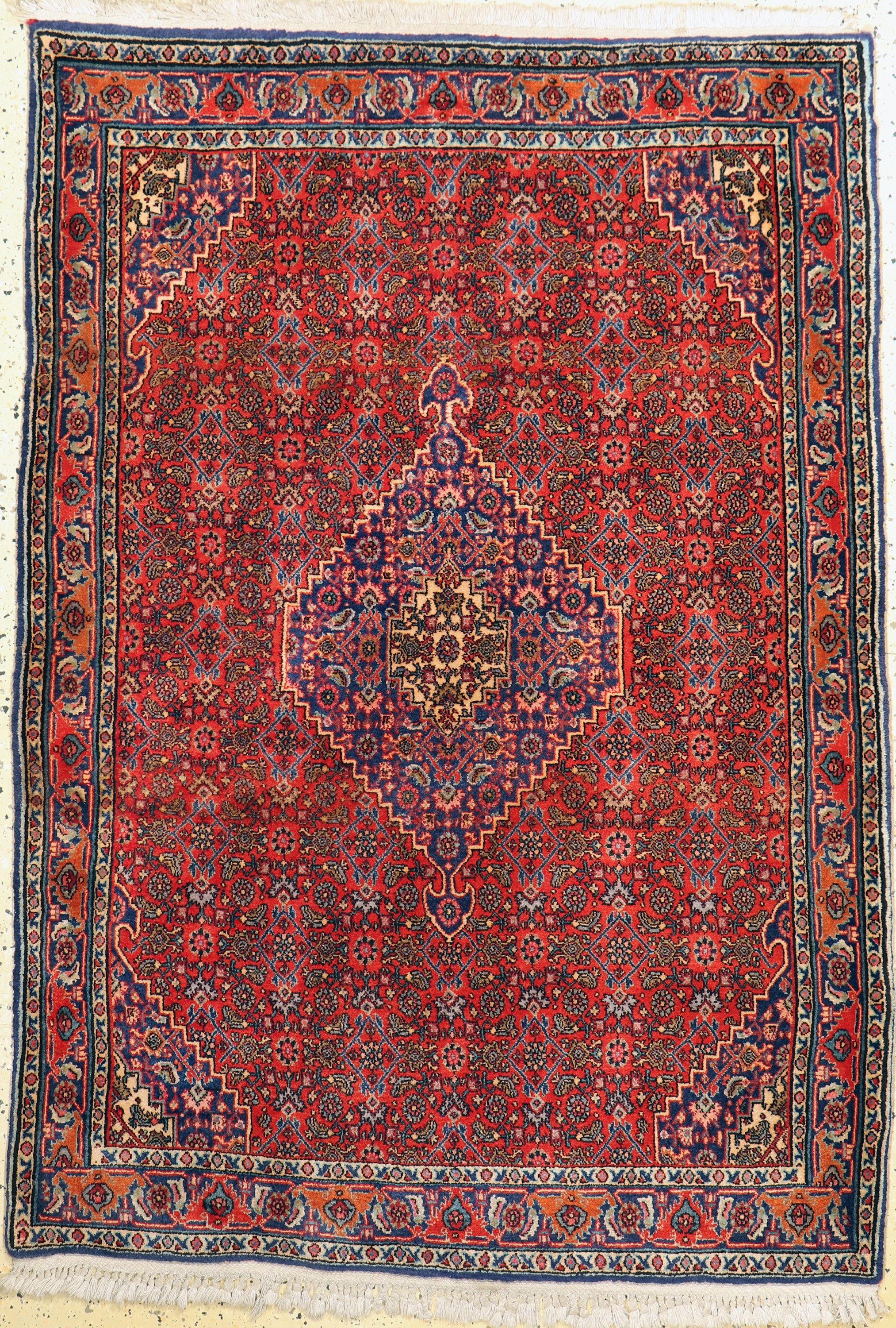 Bidjar, Persien, Ende 20.Jhd, Wolle auf Baumwolle, ca. 160 x 114 cm, Reinigungsbedürftig, EHZ: 2