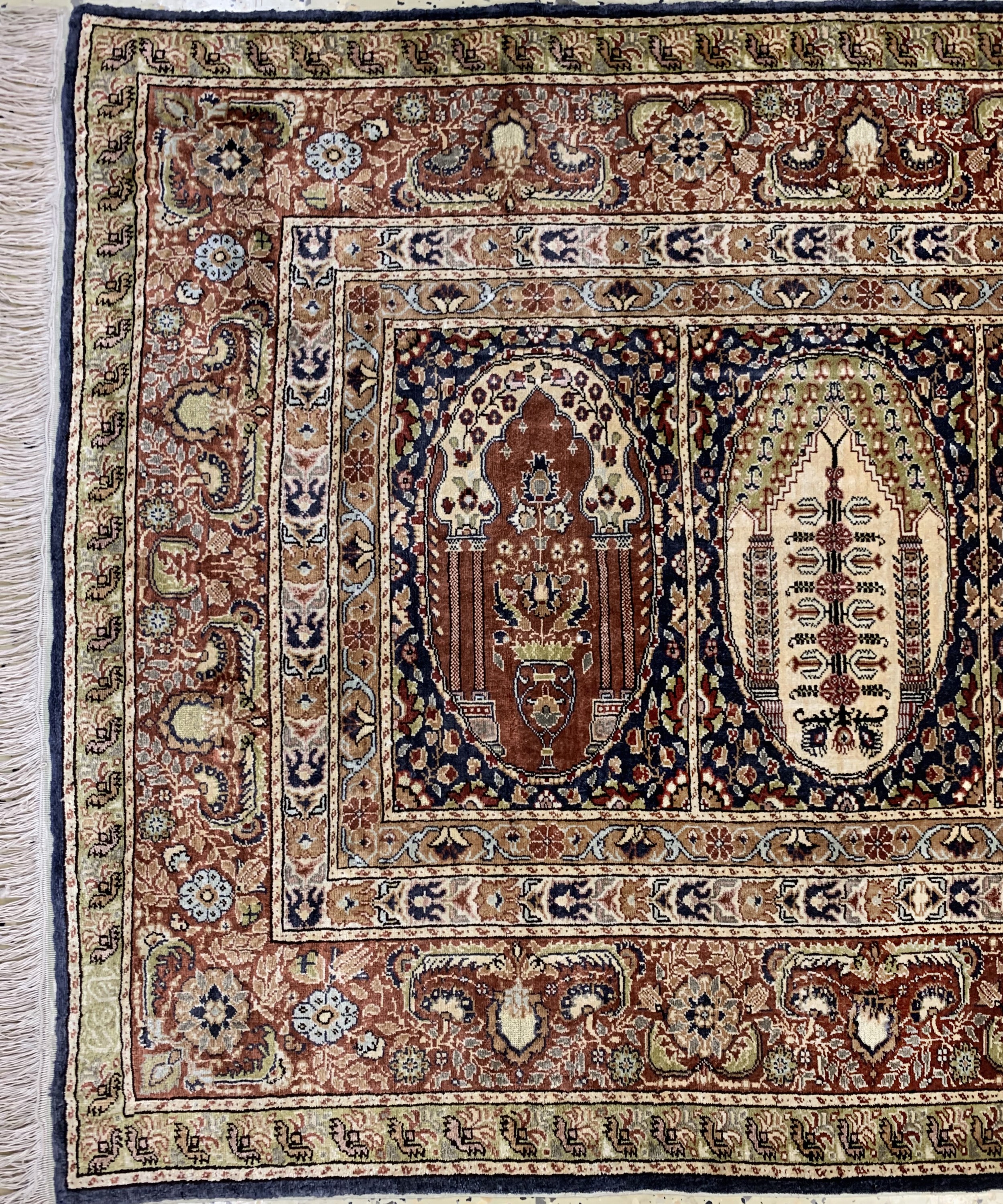 Detail a: Kayseri"Saf"Seide, Türkei, Mitte 20.Jhd, reine Naturseide(Metallbroschiert), ca. 130 x 80 cm, EHZ: 1-2