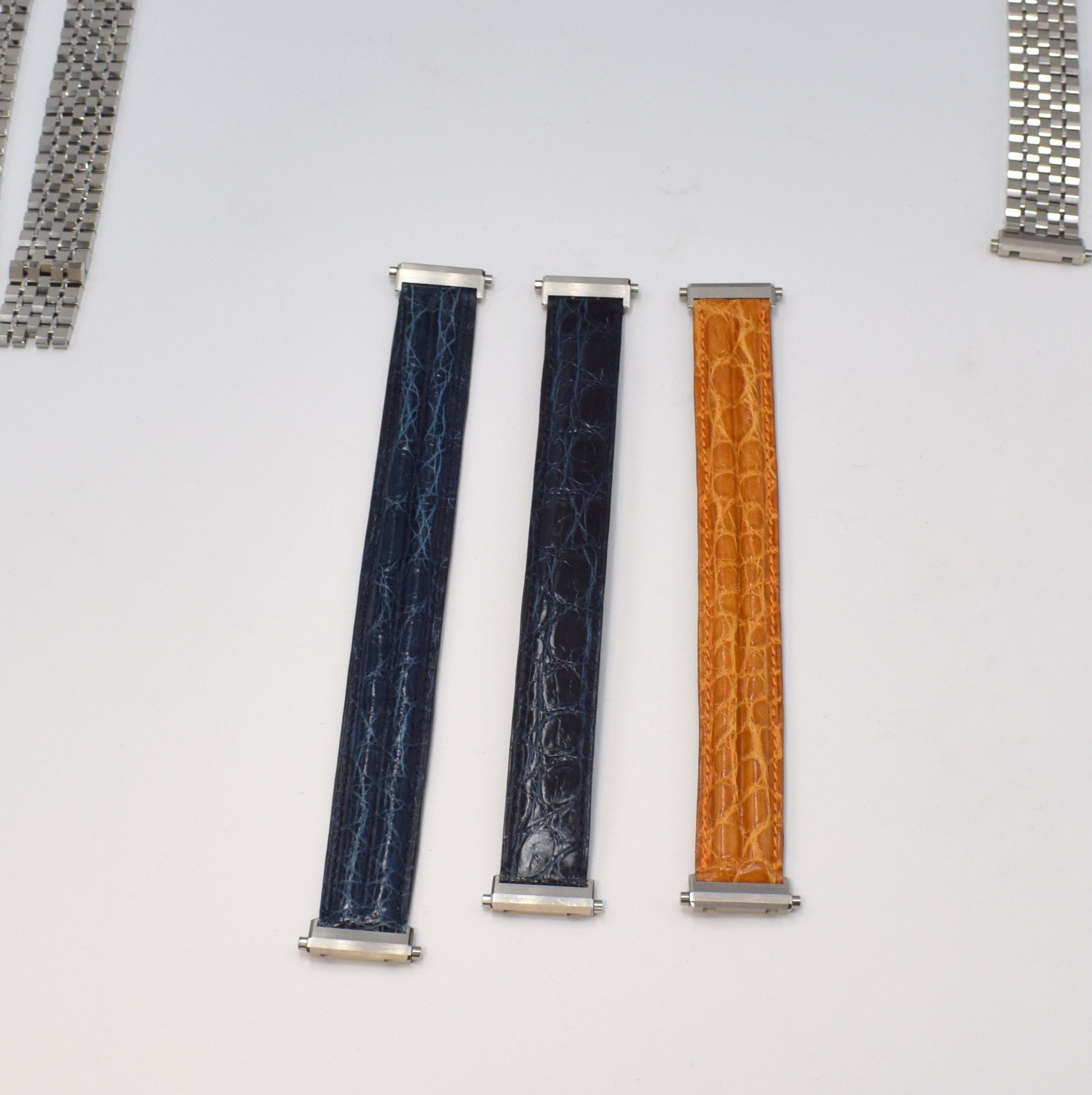 Detail g: Konvolut Forget 4 Armbanduhren und großes Lot an Forget Ersatzteilen, Schweiz 1990er Jahre, Uhren alle Automatik und beids. vergl. an orig. ...