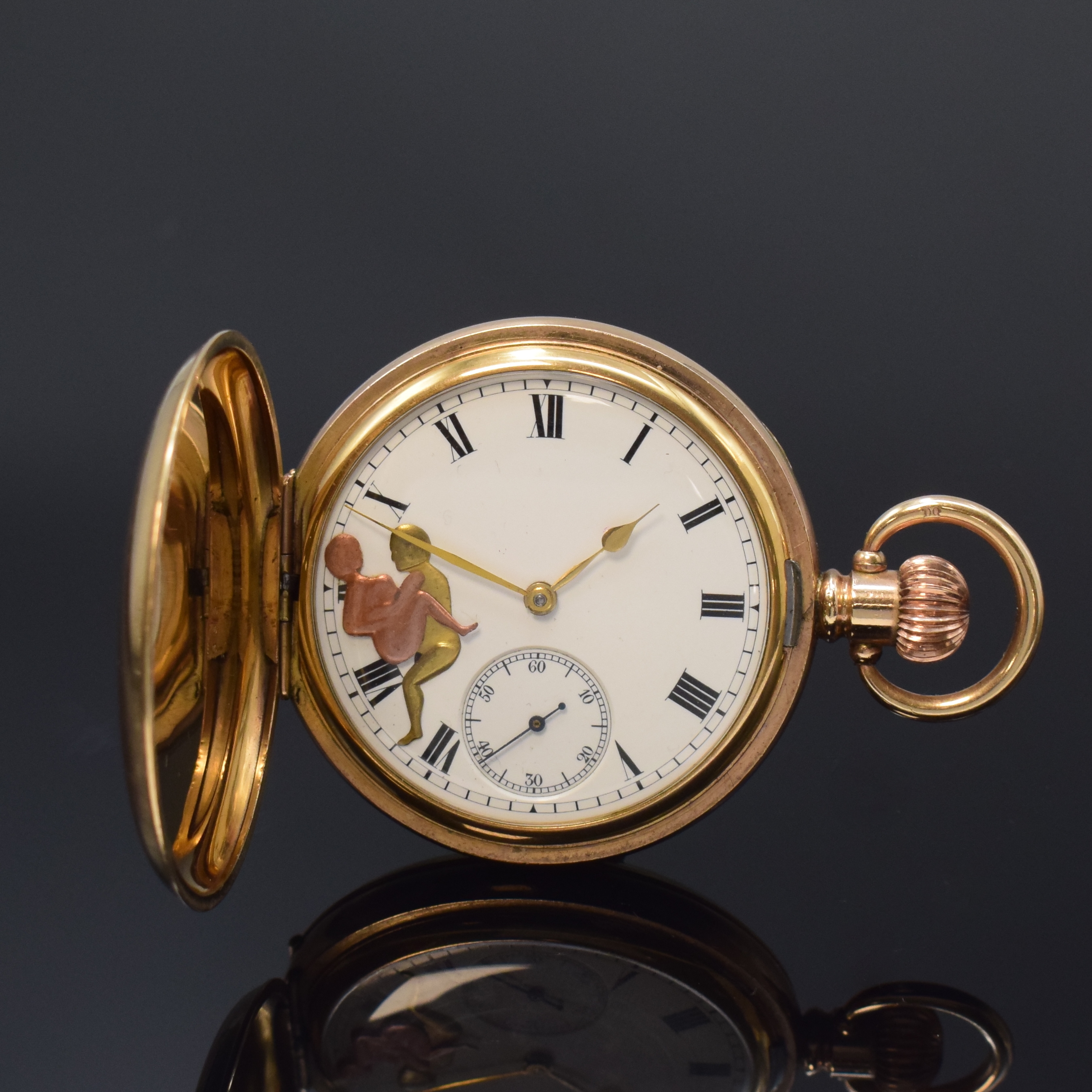 AMERICAN WALTHAM Traveler vergoldete Taschenuhr mit späterem erotischen Automaten, USA um 1910, glattes Geh., Cuvette fehlt, 2-tlg. Emailzifferbl. ...