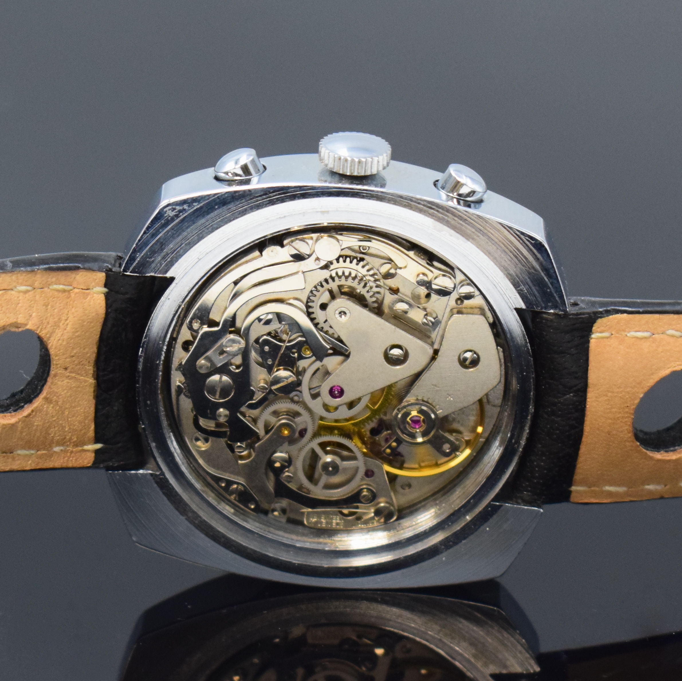Detail d: PEPSI Armbandchronograph Valjoux 7736, Schweiz um 1970, Handaufzug, verchr. Geh. m. verschr. Stahlboden, blaues Zifferbl. m. weißen Hilfsblättern, ...