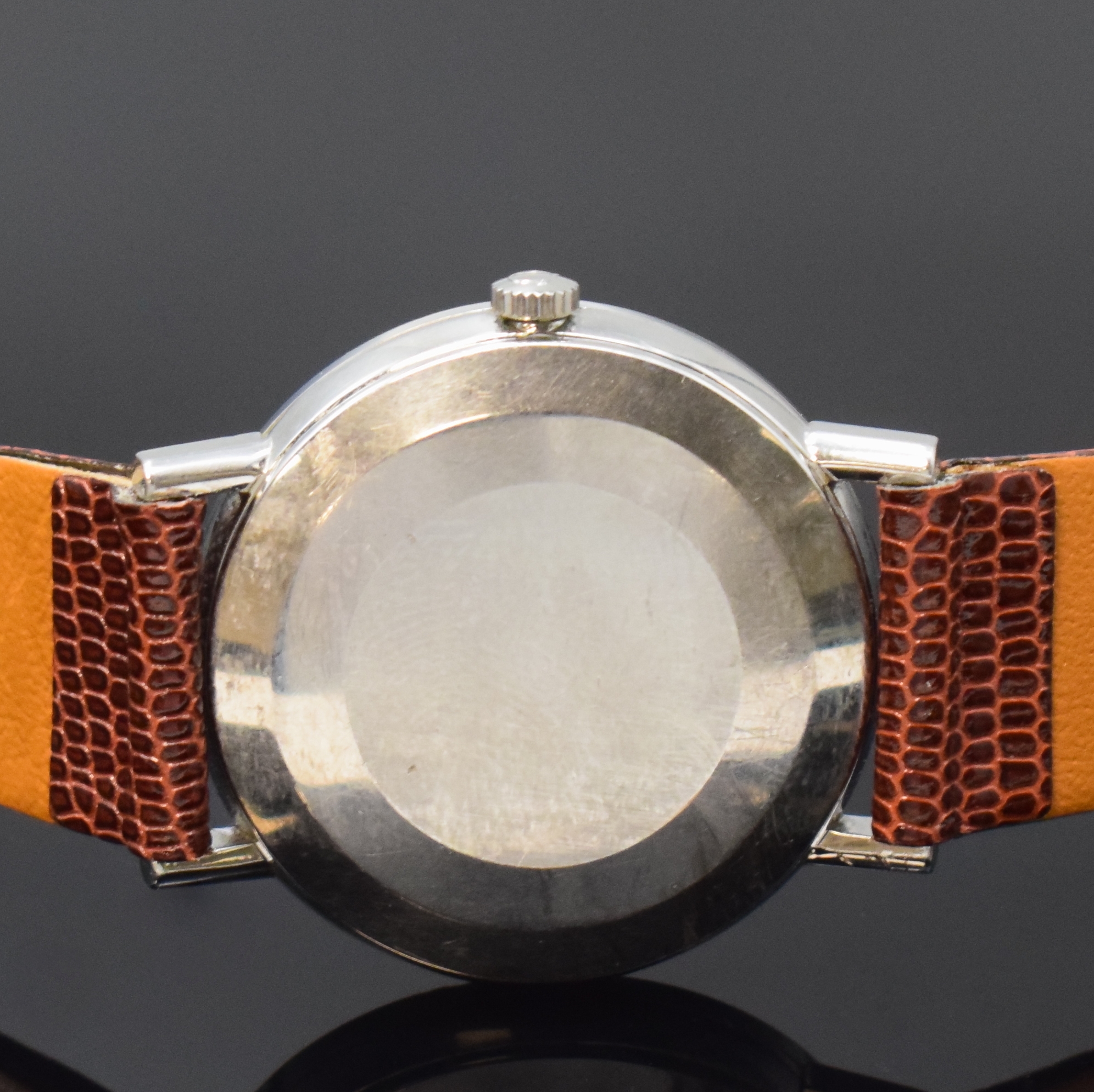 Detail c: OMEGA Referenz 161.009 Herrenarmbanduhr in Stahl, Schweiz um 1966, Automatik, 3-tlg. Geh., Boden u. Glasrand aufgedr., orig. Glas u. Krone, silb. ...