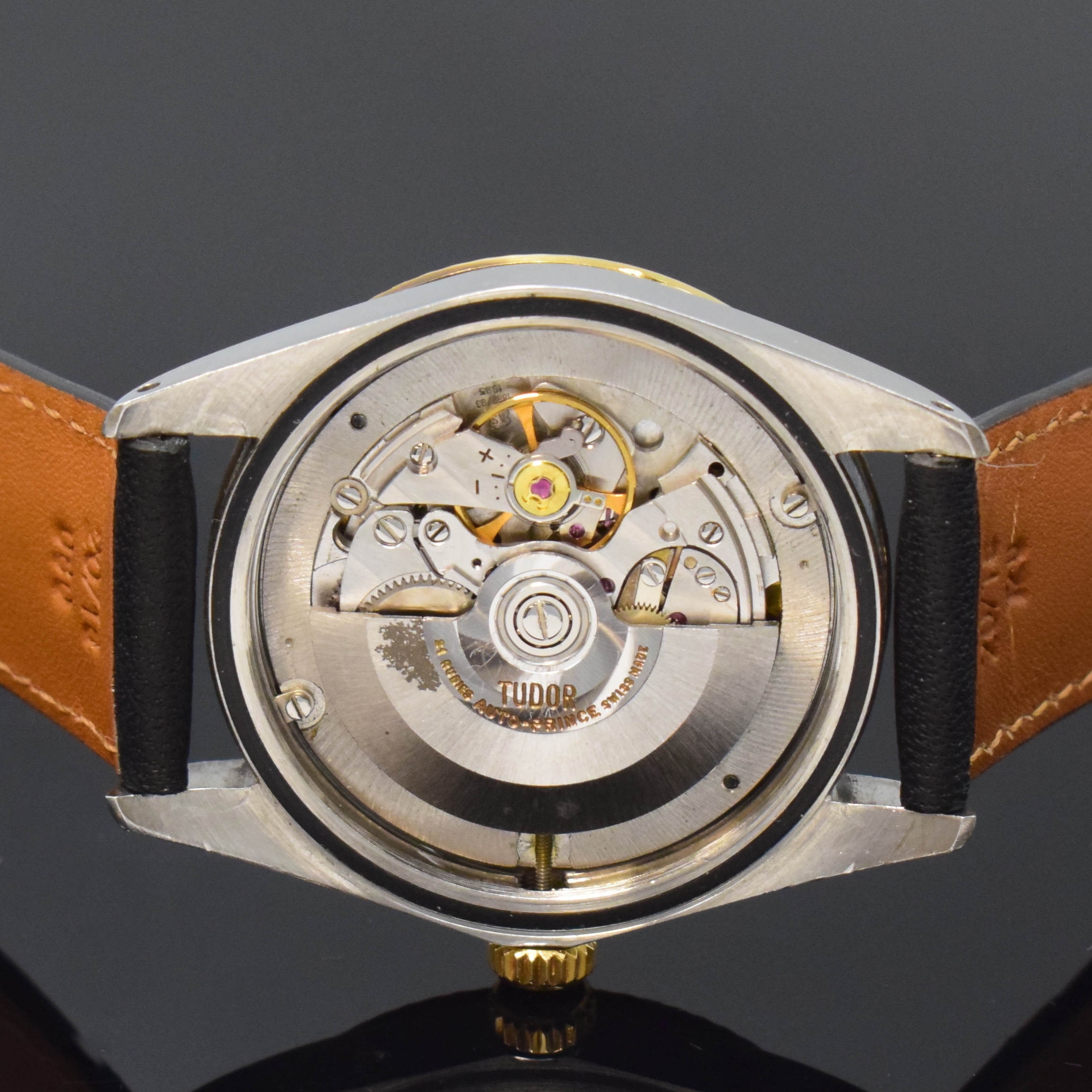 Detail e: TUDOR Oyster Date-Day Referenz 7019/3 Herrenarmbanduhr in Stahl/Gold, Schweiz um 1970, Automatik, unpoliertes Oystergeh. m. Riffel-Lünette, Boden u. ...