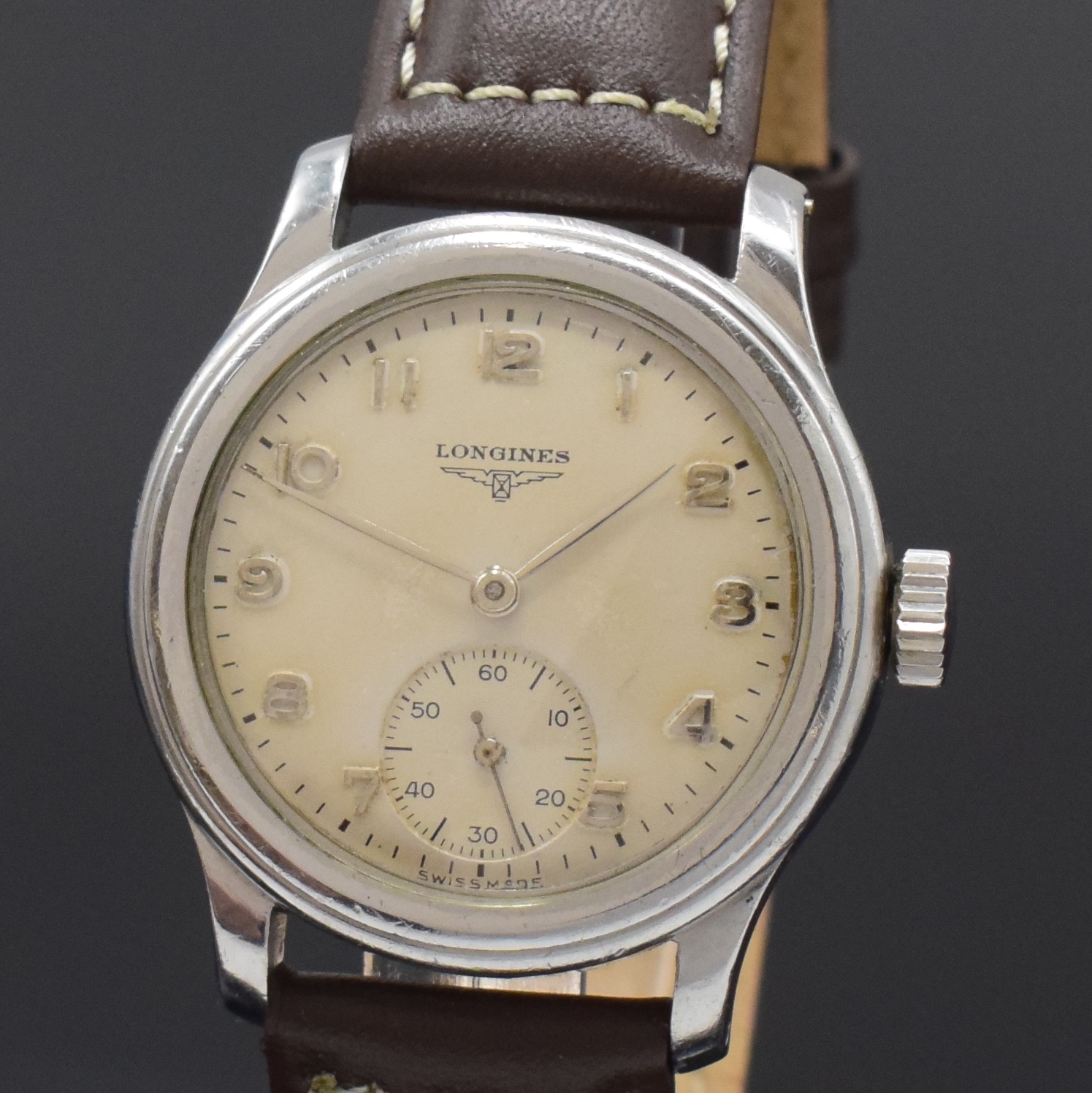 Detail a: LONGINES verschraubte Armbanduhr Referenz 22662 in Stahl, Schweiz um 1944, Handaufzug, 2-tlg. Geh., silb. Zifferbl. pat., silb. arab. Zahlen, silb. ...