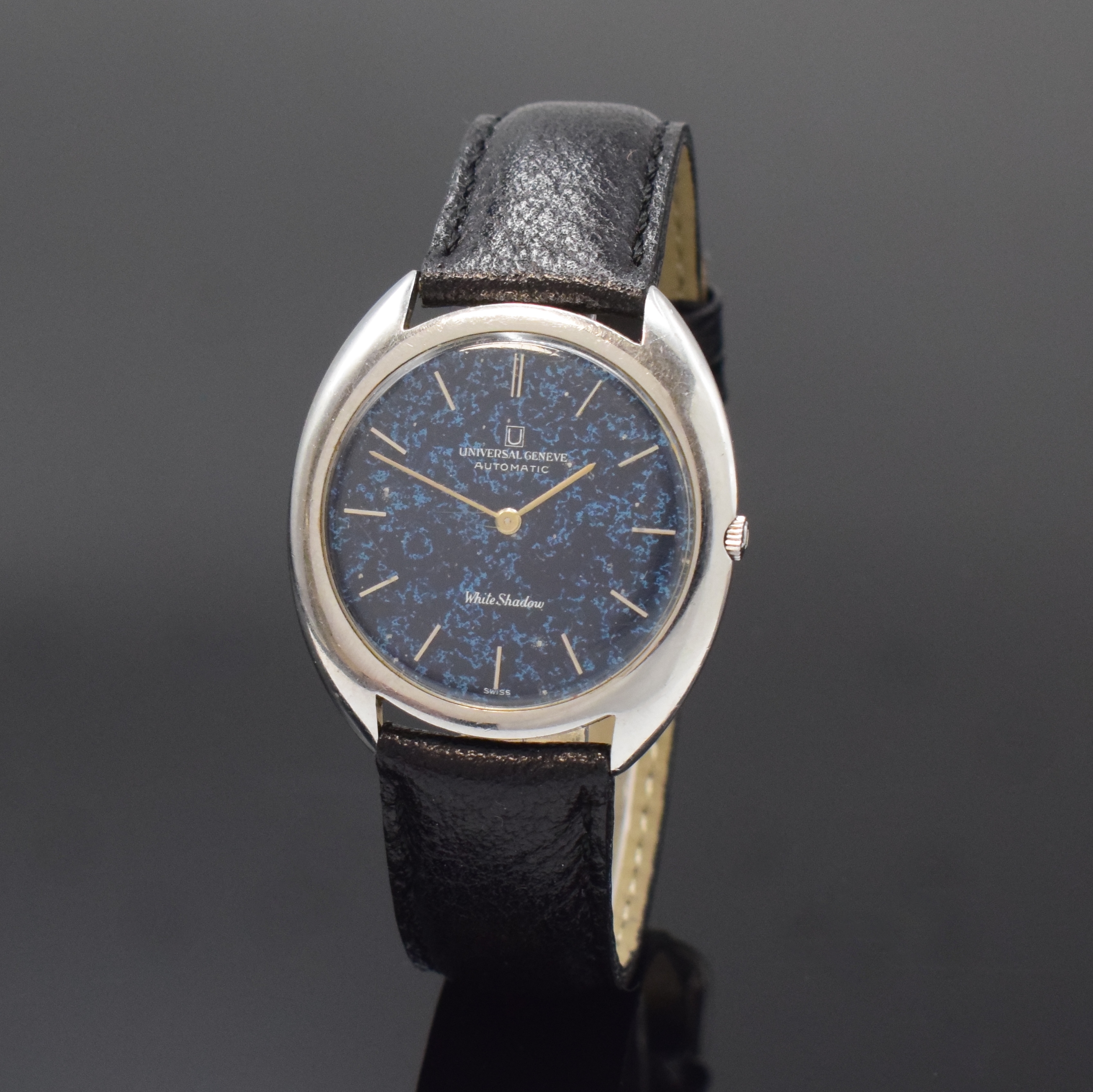 UNIVERSAL White Shadow flache Automatik- Armbanduhr Referenz 866101/05 in Stahl, Schweiz um 1968, 2-tlg. Geh., Boden aufgedr., orig. Krone, blau ...