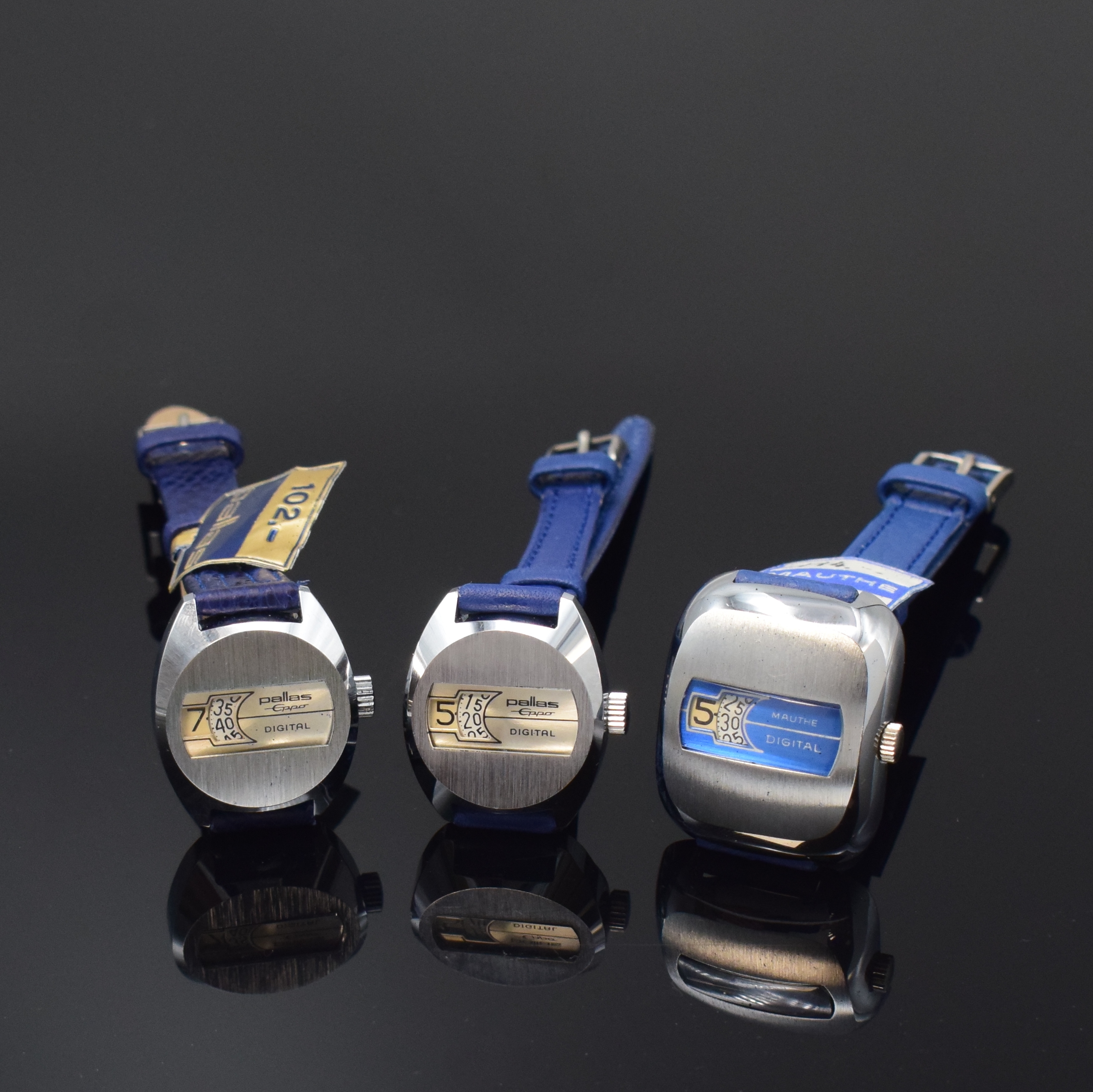 PALLAS / Mauthe 3 seltene nahezu neuwertige digitale Damenarmbanduhren, Schweiz um 1975, Handaufzug, verchr. Geh., aufgedr. Stahlböden, digitale ...