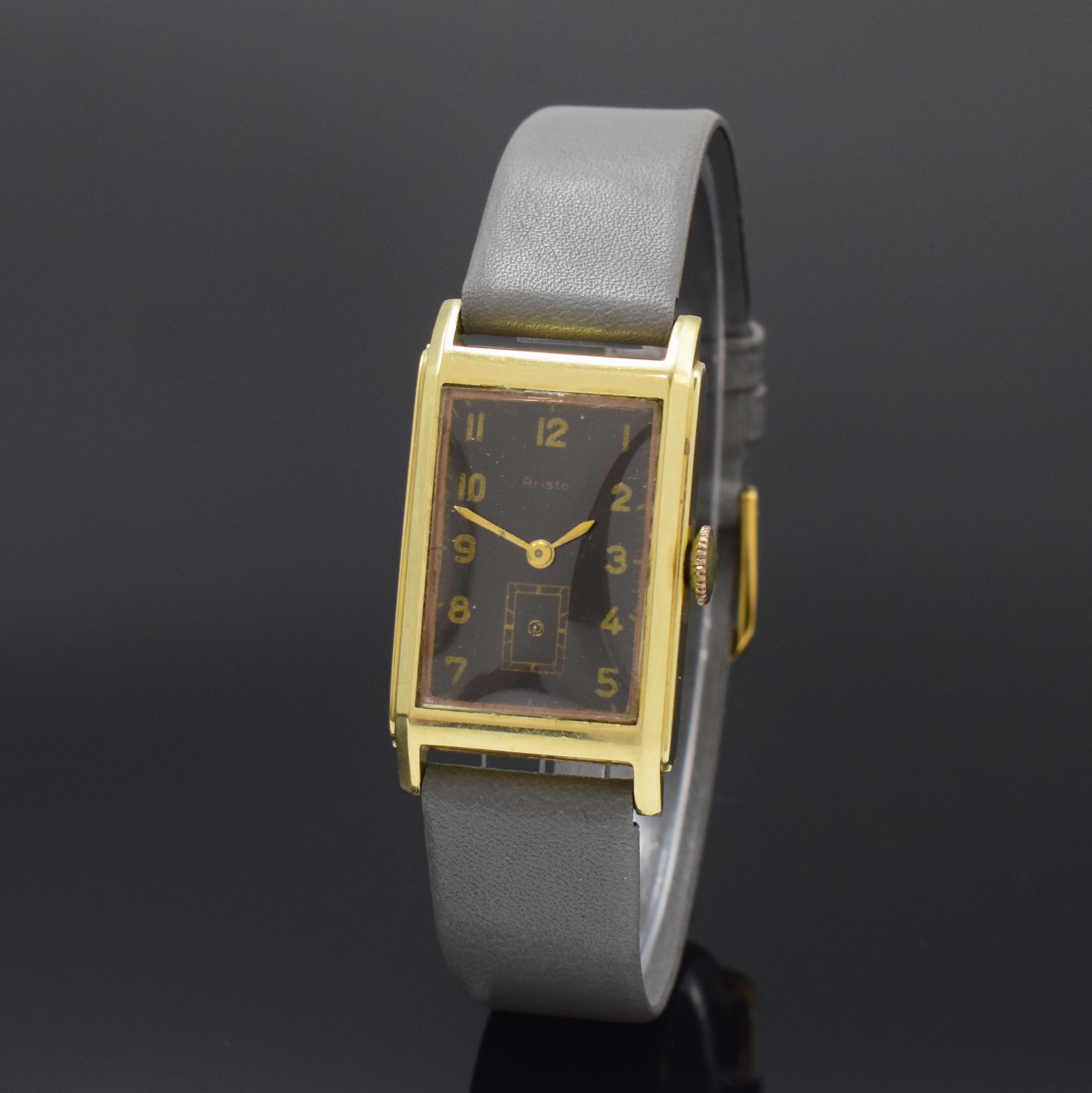 UROFA / Aristo rechteckige Armbanduhr Kaliber UROFA 58 in GG 585/000, Deutschland um 1935, Handaufzug, gestuftes Scharniergeh., schwarz. Zifferbl. ...