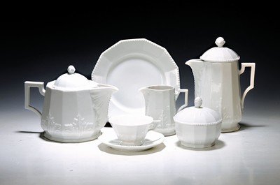 Image 26780068 - Tea service for 12 people, Nymphenburg, 20th century, 12-sided basic shape with raised pearl rim, teapot, coffee pot, milk jug, sugar bowl, 12 teacups with saucers, 12 cake plates, a pastry bowl