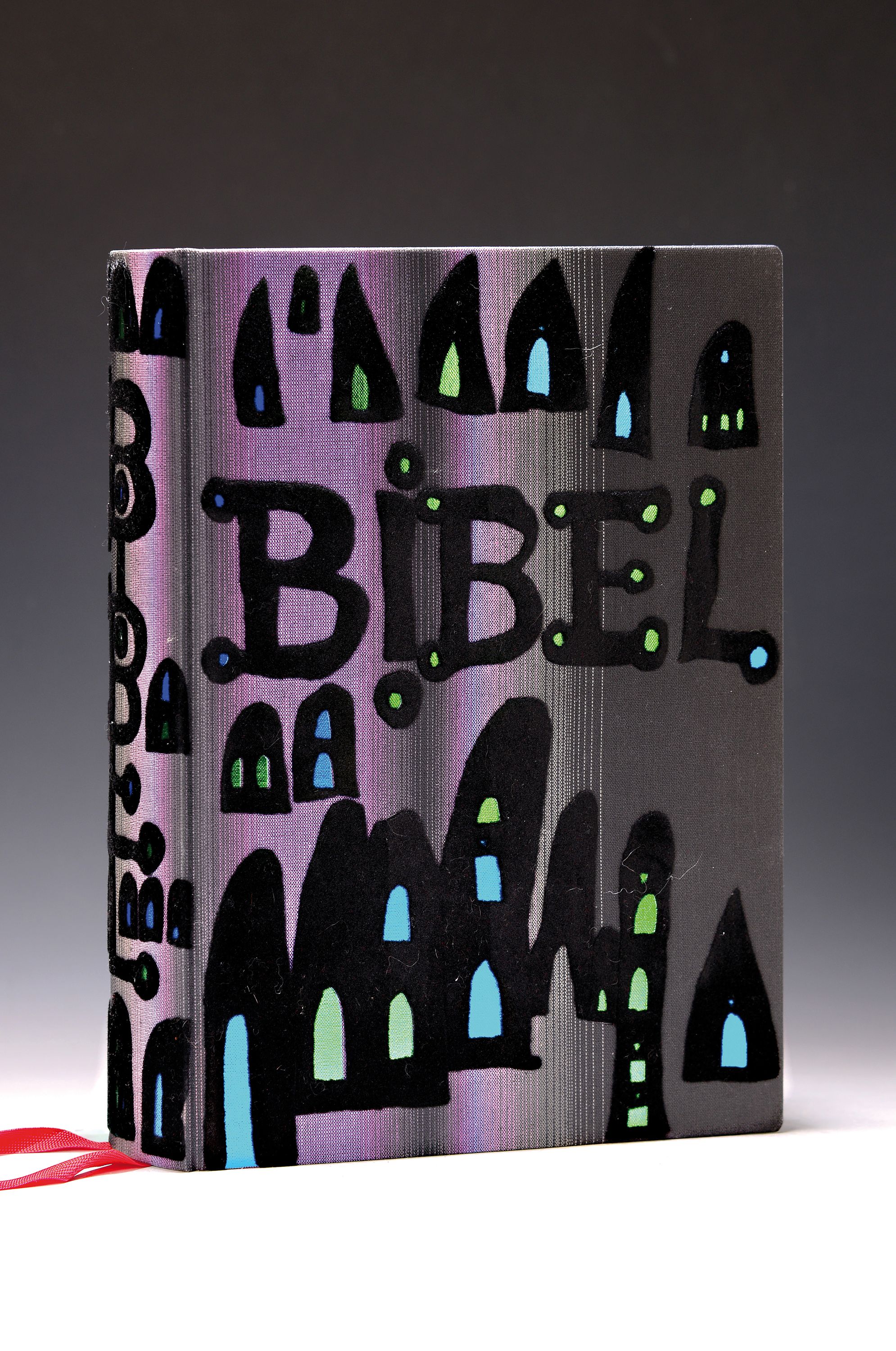 Detail k: Die Bibel, illustriert von Friedensreich Hundertwasser (1928-2000), Pattloch Verlag Augsburg 1995, Leineneinband jeder Ausgabe unterscheidet sich in ...