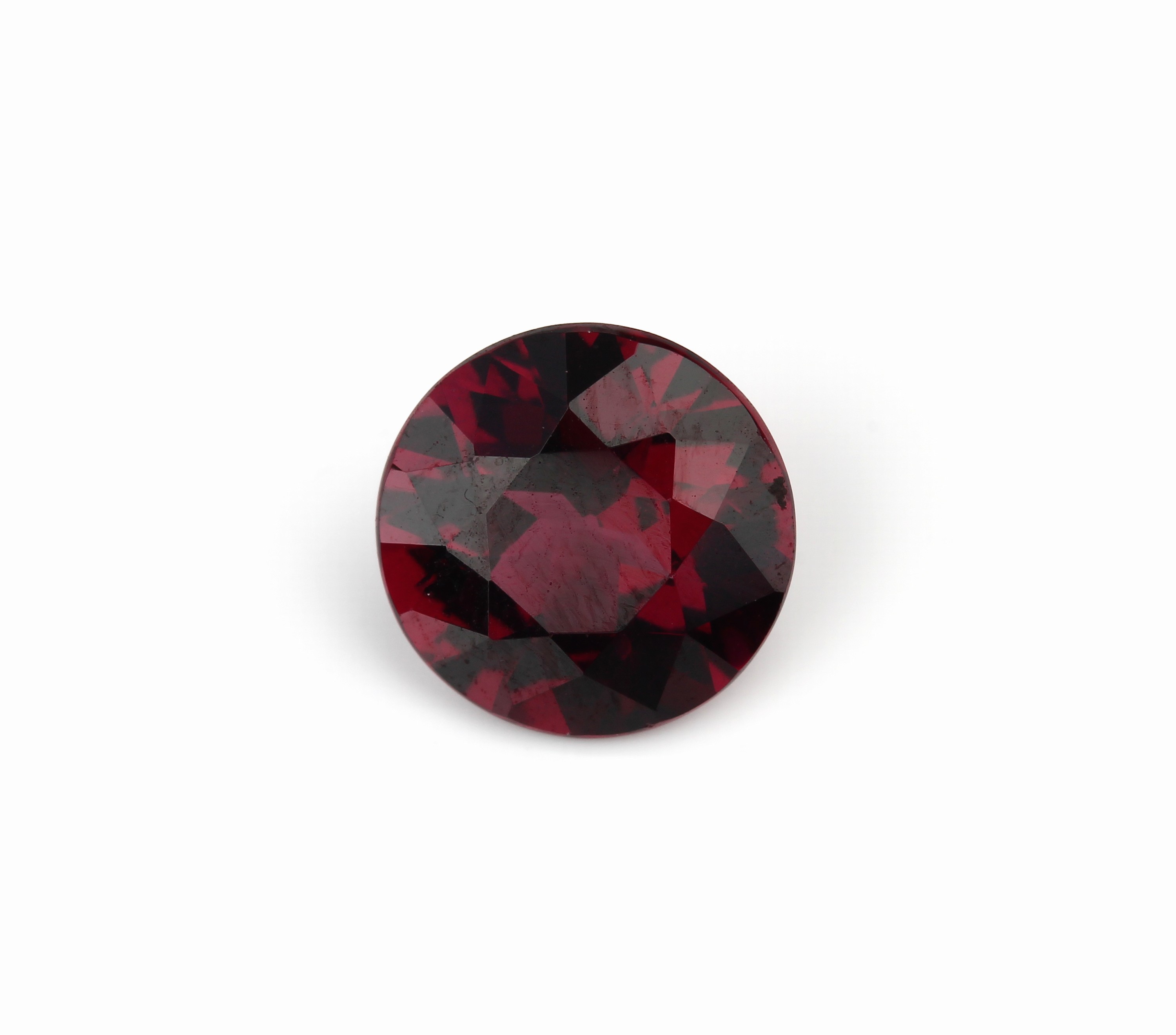 Detail a: Lot lose Granate zus. ca. 61.8 ct, 12 x ovalfacett., 1 x rundfacett., 3 x EmeraldCut, 4 x Rechteck, 1 x Carree