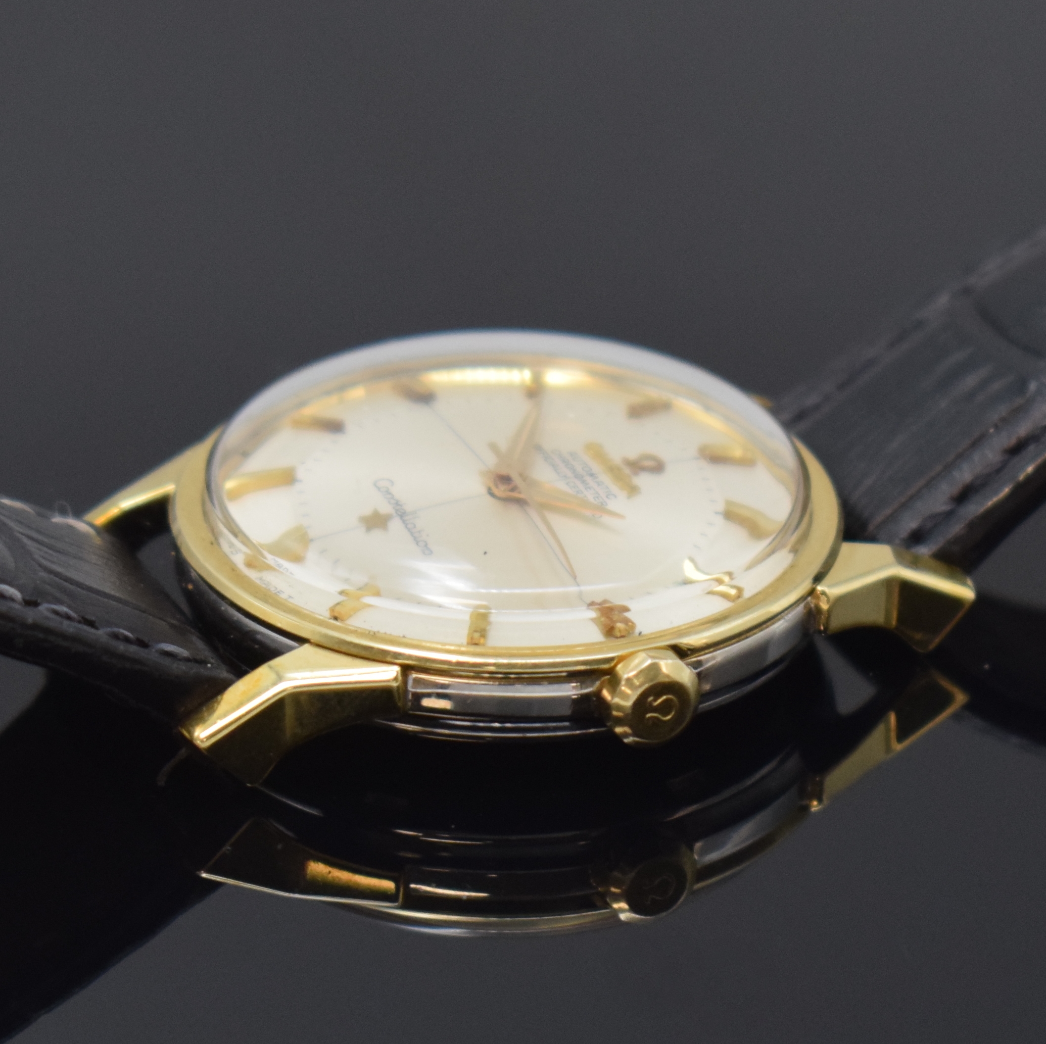 Detail c: OMEGA Herrenarmbanduhr Constellation Chronometer in Stahl/Gold Referenz 167.005, Schweiz um 1967, Automatik, Boden m. Darst. Sternwarte verschr., ...
