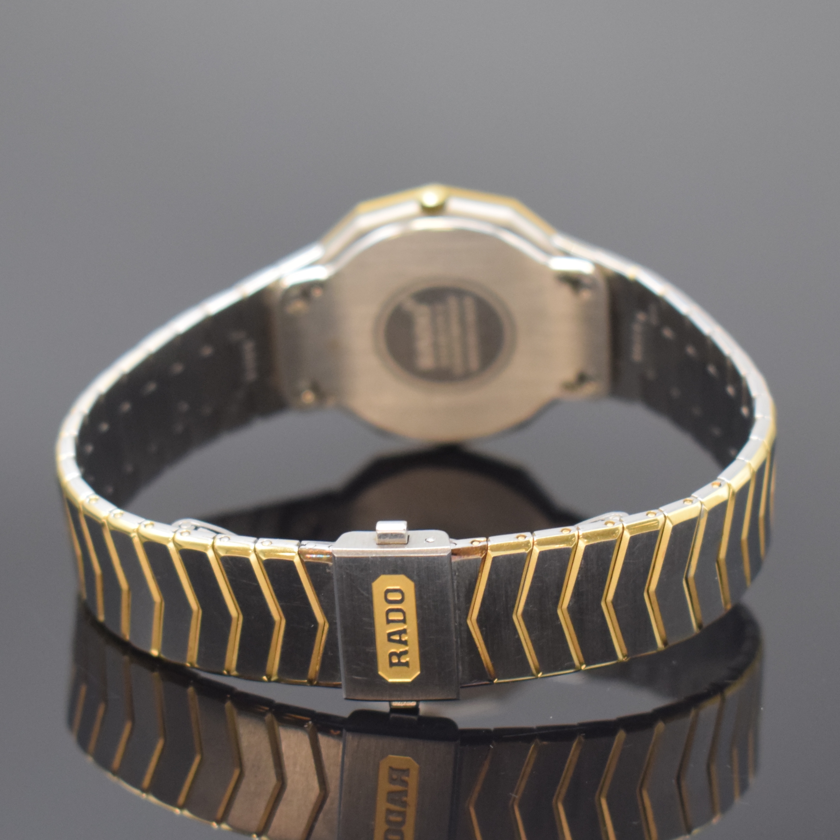 Detail b: RADO Diastar Armbanduhr in Stahl/Gold Referenz 150.0209.3, Schweiz um 1995, quarz, orig. Gliederband m. dopp. Faltschl., Boden 4-fach verschr., silb. ...