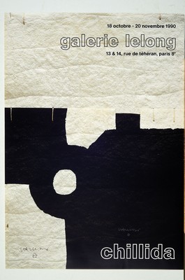 26780662k - Eduardo Chillida, 1924-2002, Galerie Lelong, Paris 1990, offset lithograph on thin cardboard, hand-signed with silver pen, approx. 70.5x49.5cm