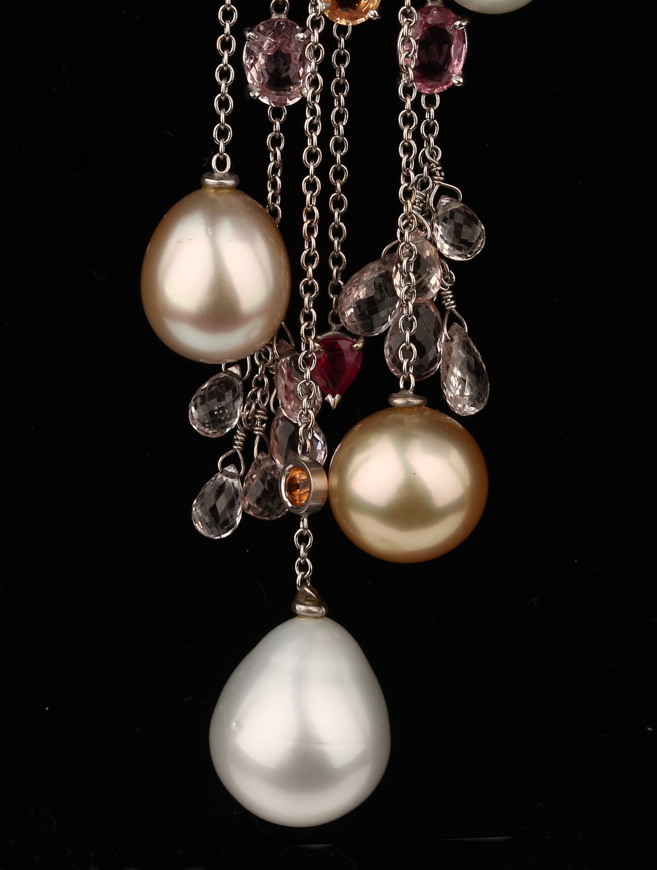 Detail c: 18 kt Gold UTOPIA Farbstein Diamant Perl Collier, WG 750/000, bewegliche mit facett.Saphire und Rubine zus. ca. 12.0 ct in gelb, rot und rosa, 36 ...
