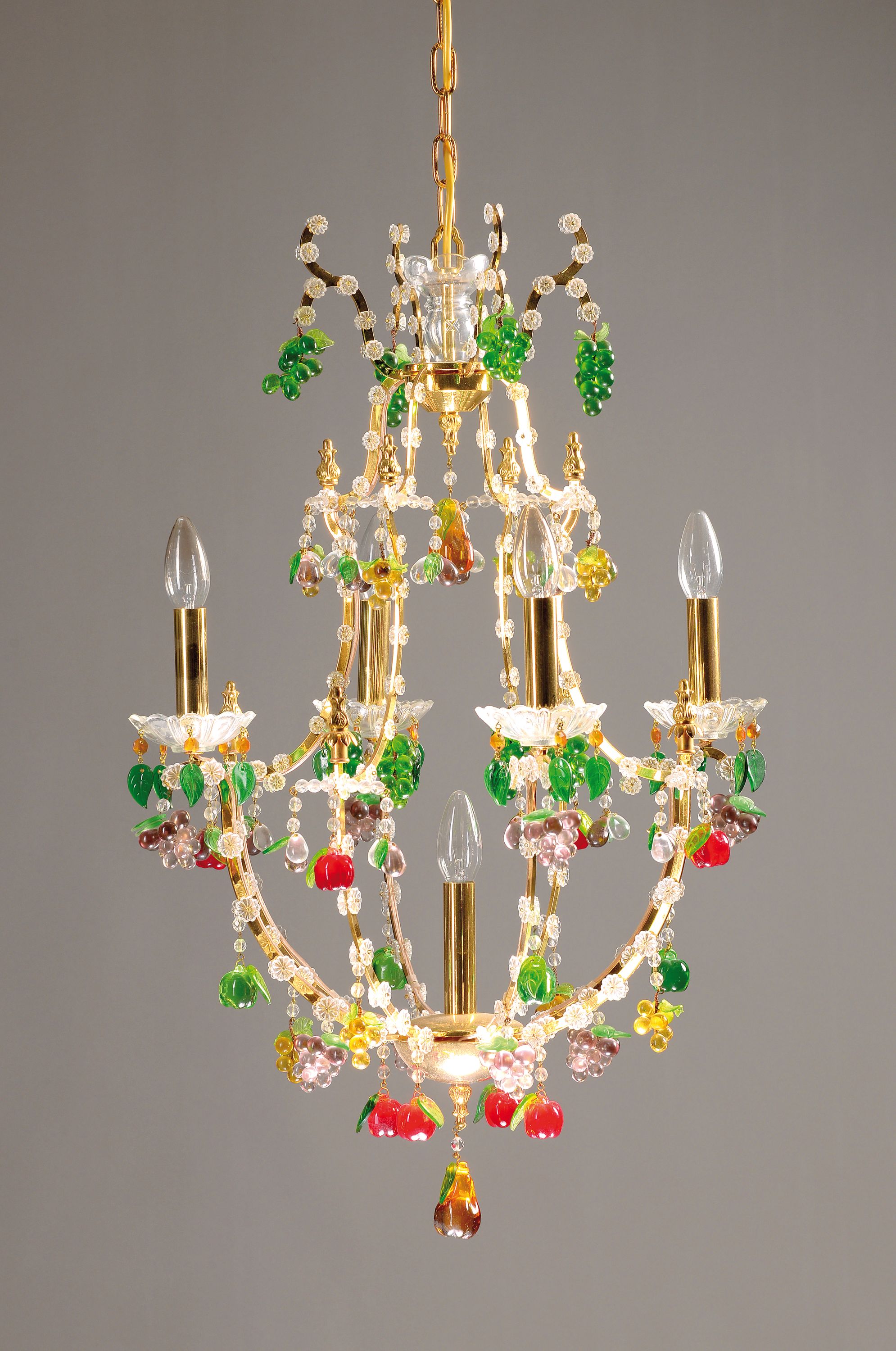 Deckenlampe, Italien, 1970er Jahre, Messing, 5 Brennstellen, farblose geschliffene Kristalllinsen, bunte Glasabhängungen in Form von Früchten, ...