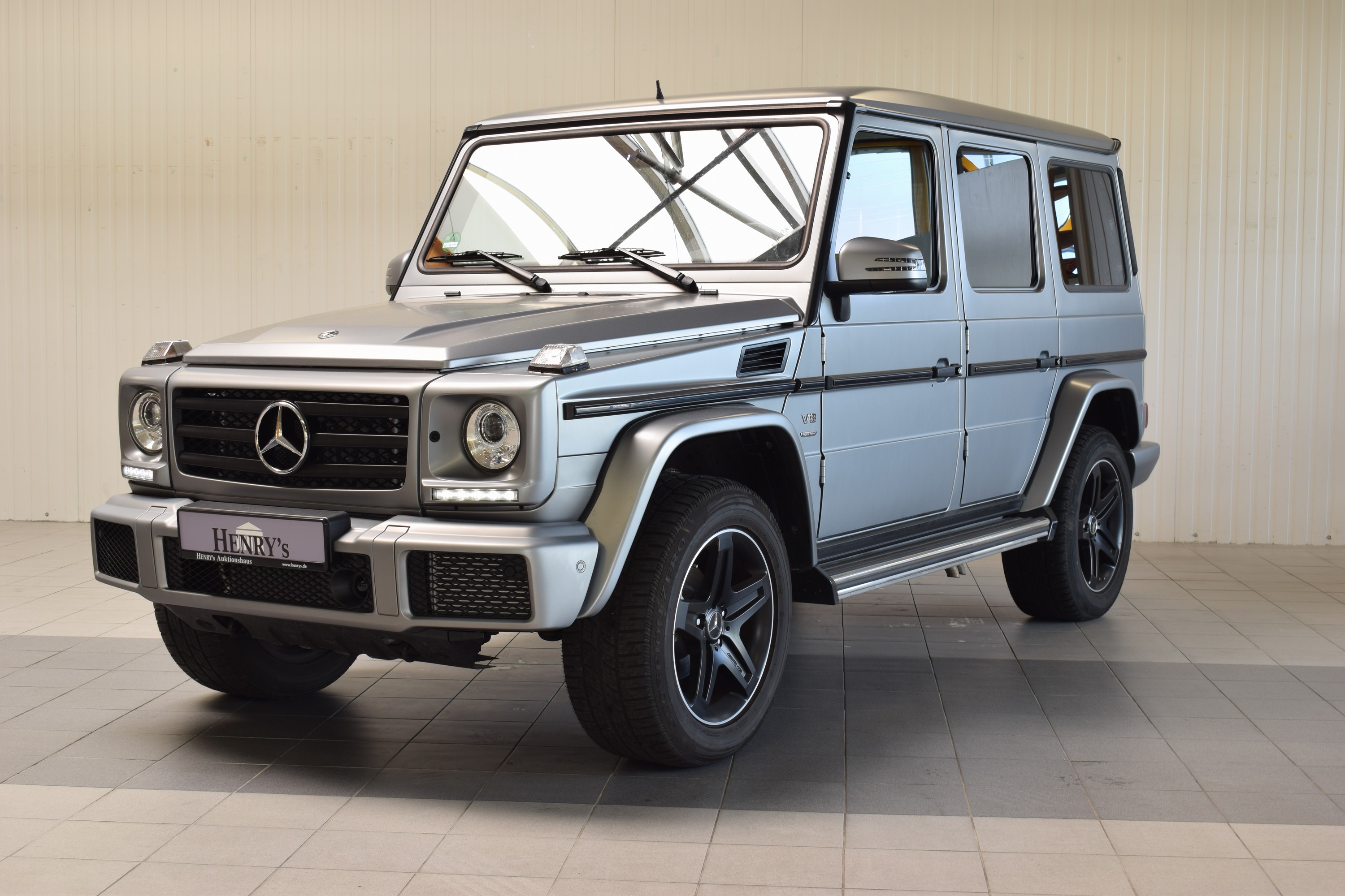 Detail b: Mercedes-Benz G500 Limited Edition, EZ 02/2018, Laufleistung ca. 30.000km , 310kW/421 PS, Automatikgetriebe, Designo Platin Magno Metallic, Leder ...