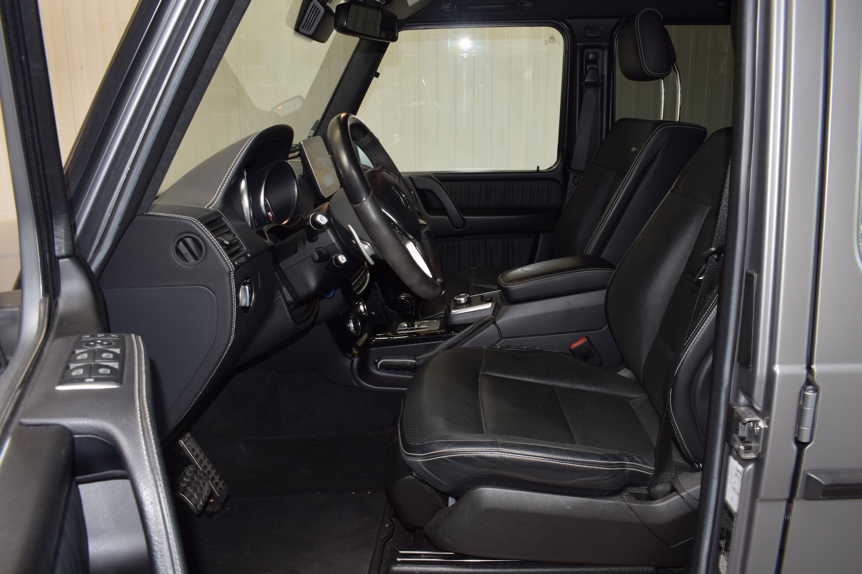 Detail k: Mercedes-Benz G500 Limited Edition, EZ 02/2018, Laufleistung ca. 30.000km , 310kW/421 PS, Automatikgetriebe, Designo Platin Magno Metallic, Leder ...