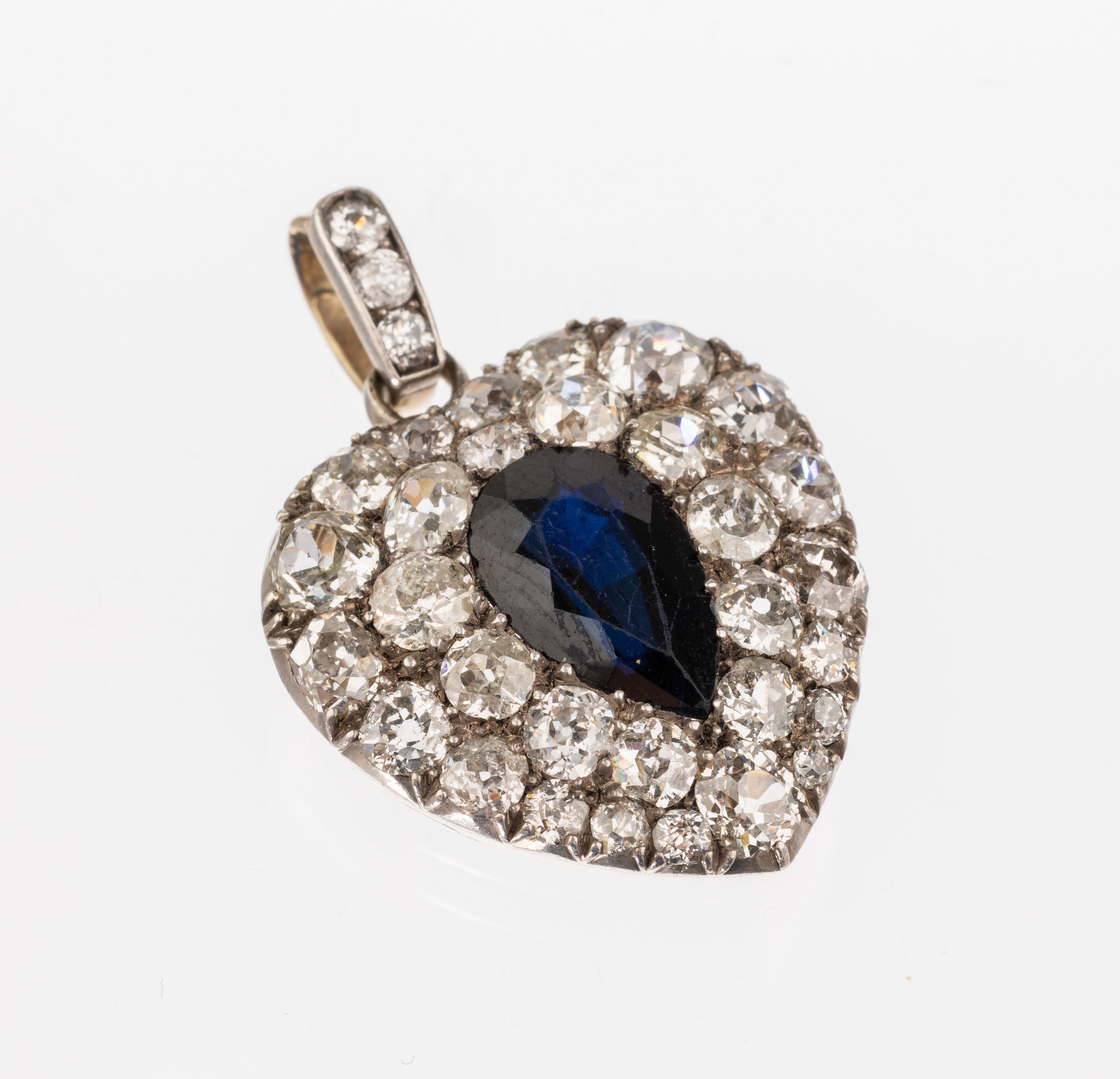 Herzförmiger 14 kt Gold Diamant-Saphir Medaillon-Anhänger, Österreich, um 1890, Meistermarke KARL BANK, GG 585/000, Schauseite Silber, ...