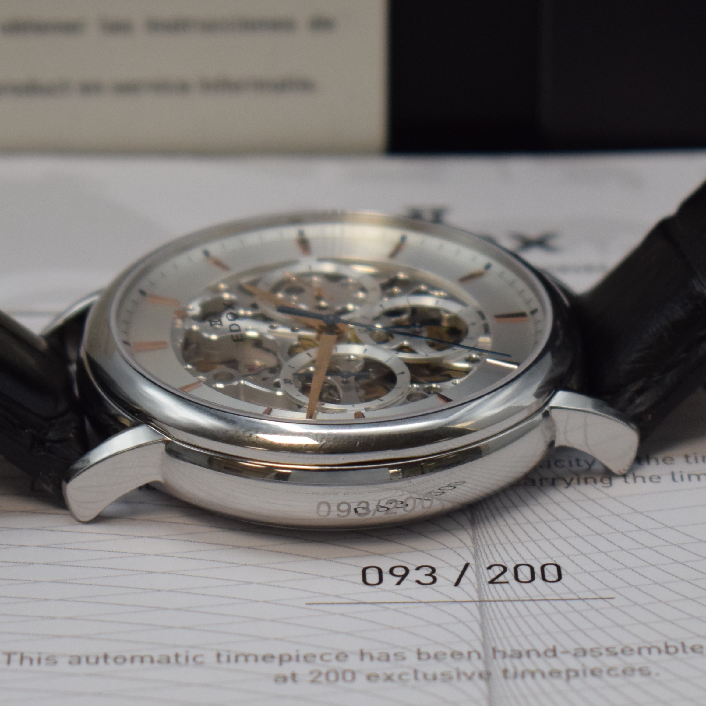 Detail d: EDOX Les Bemonts C.R.-F. skelettierte und auf 200 Stück limitierter Armbandchronograph in Stahl, Schweiz um 2022, Automatik, orig. Lederband m. ...