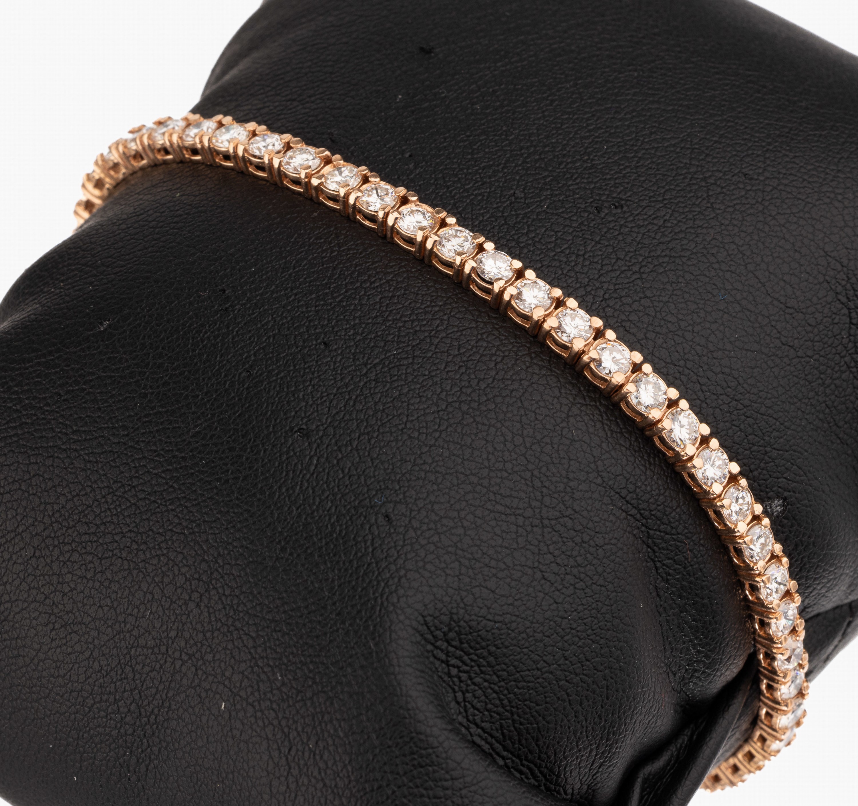 14 kt Gold Brillant Armband, RoseG 585/000,Brillanten zus. ca. 5.67 ct Weiß/vs-si, L. ca.18.5 cm, Kastenschloß mit doppelter Sicher- heitsacht, ...