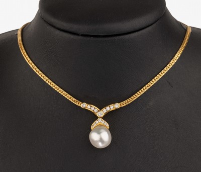 Image 26781683 - 18 kt gold pearl diamond necklace
