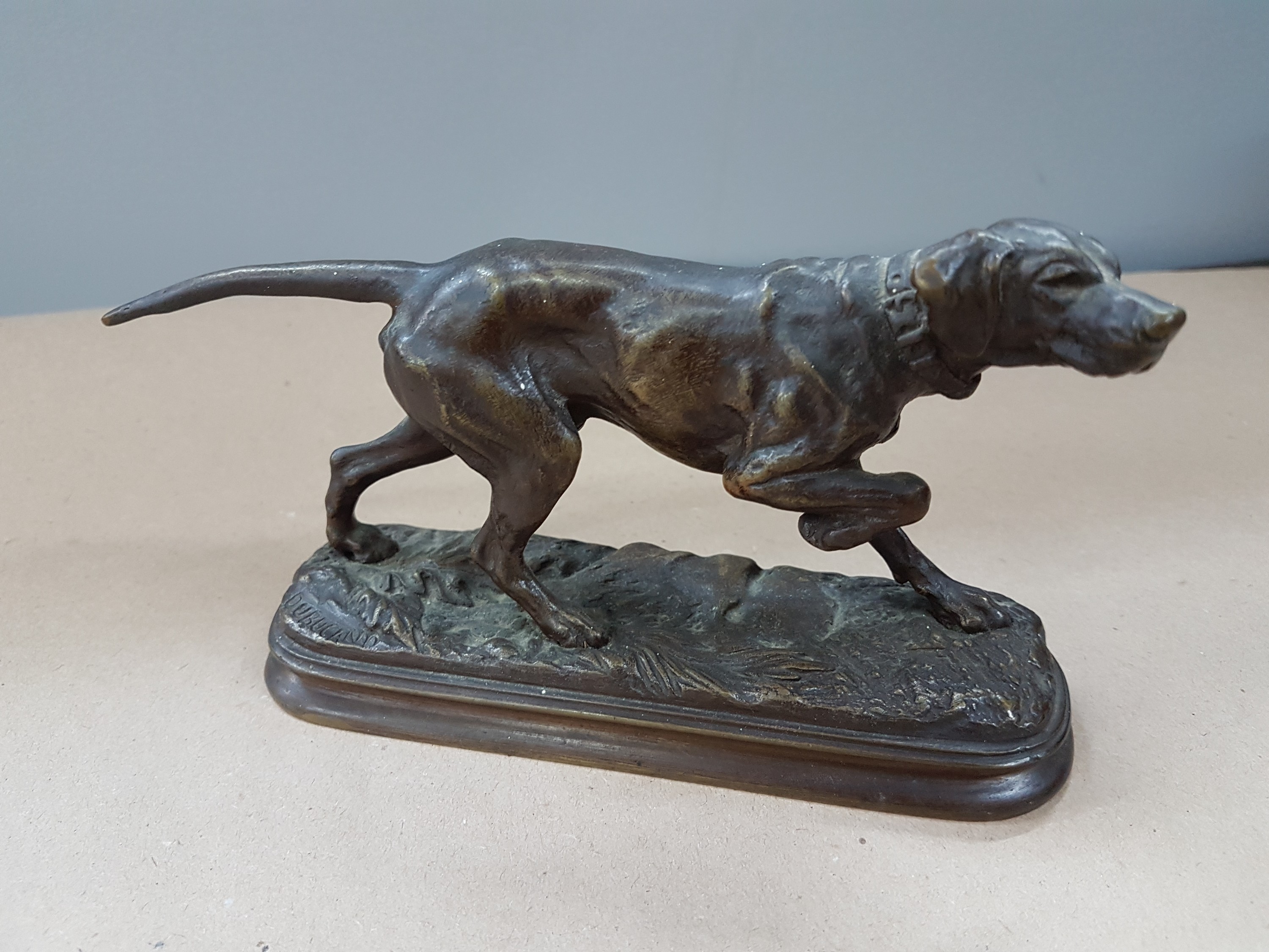 Detail a: Alfred Dubucand, 1828 - 1894, Bronzeskulptur, Jagdhund, signiert, ca. 9 x 18 cm