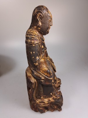 26781727p - 2 Teller und zwei Schalen, Holzskulptur, China, Ming-Dynastie und 18. Jh.