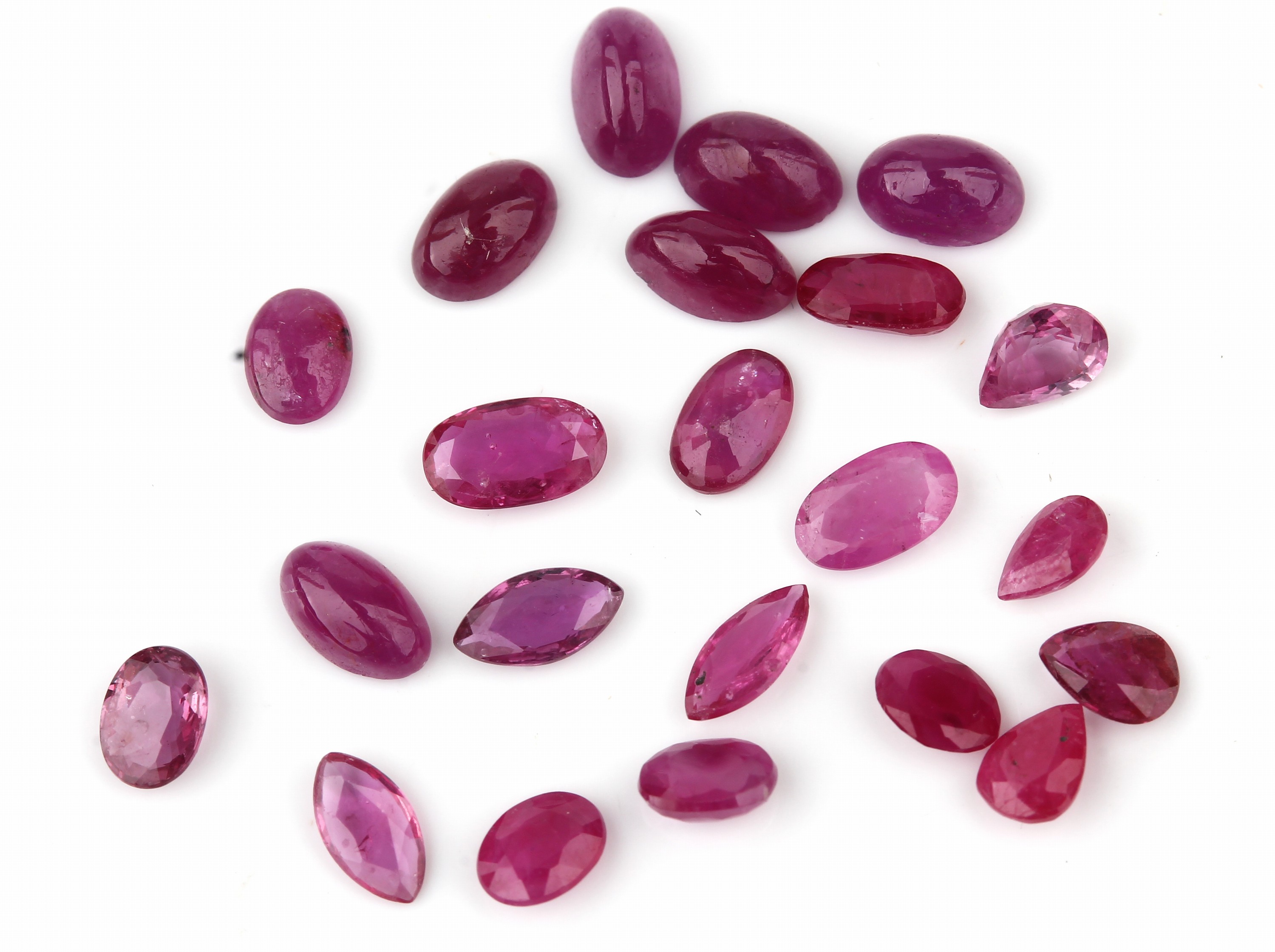 Detail a: Lot lose Rubine zus. ca. 173.0 ct, versch. Schliffformen und Größen