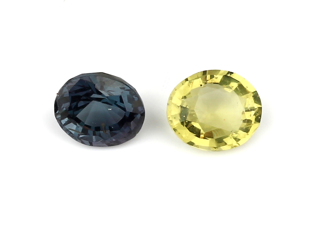 Detail a: Lot 10 lose Zirkone zus. ca. 15.24 ct, rund- und ovalfacett., versch. Farben
