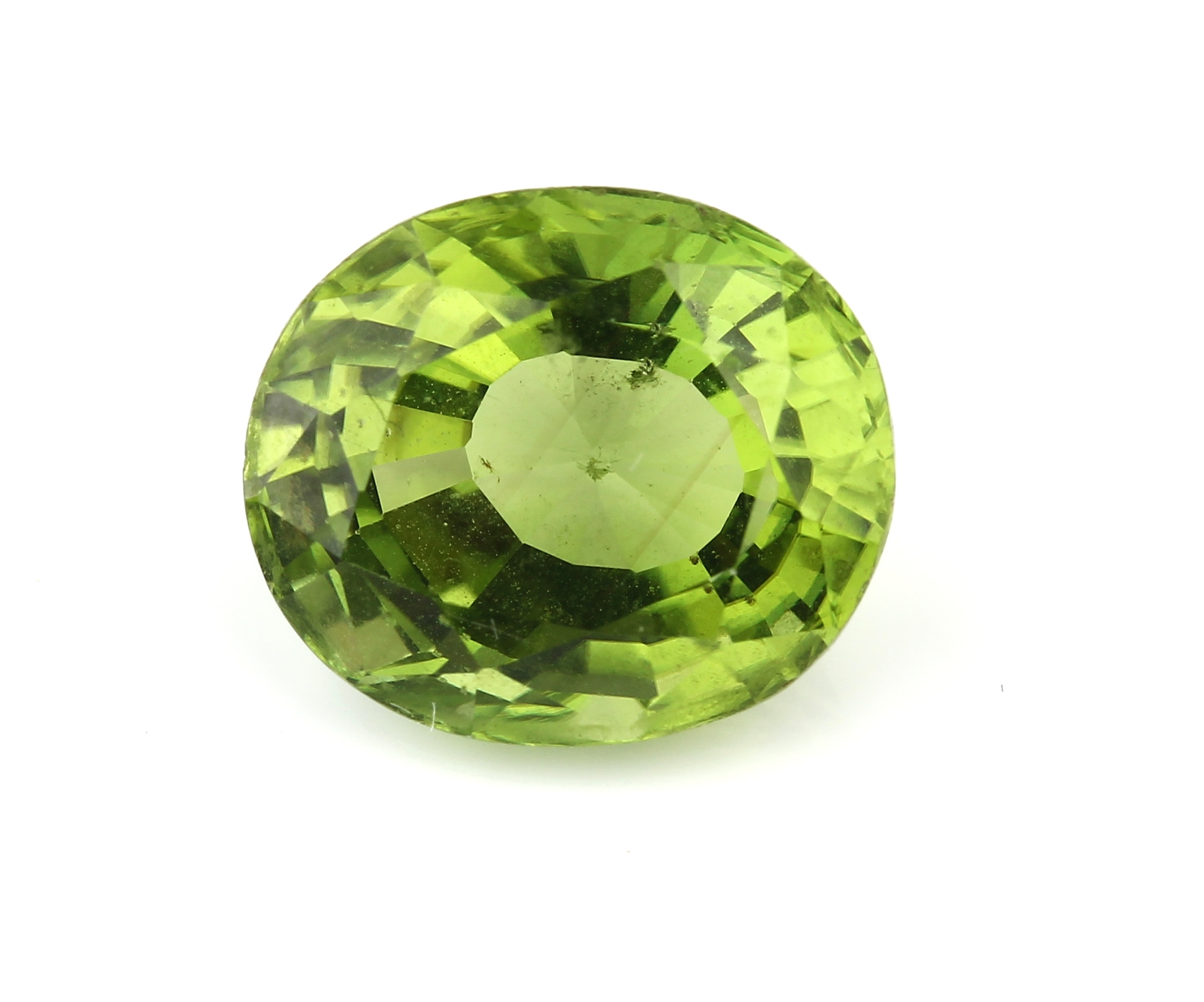 Detail b: Lot 4 lose Peridots zus. ca. 17.4 ct, 2 x rundfacett., 2 x ovalfacett.