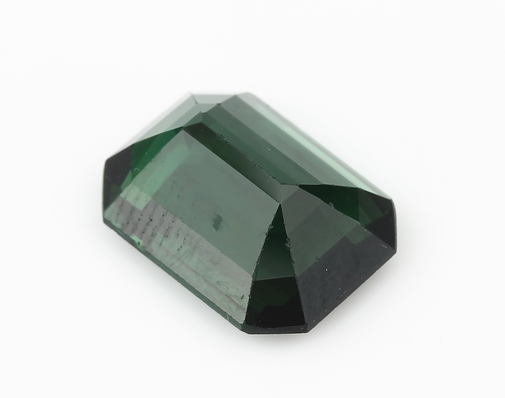 Detail a: Loser grüner Turmalin im Emerald Cut ca. 4.39 ct