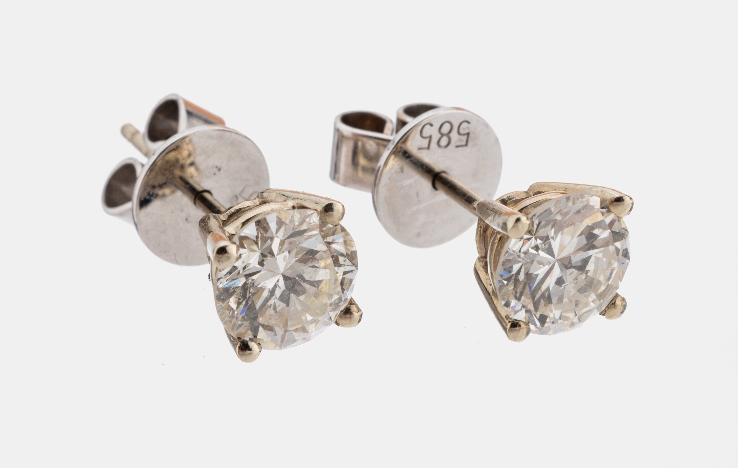 14 kt Gold Brillant-Ohrstecker, WG 585/000,2 Brillanten zus. ca. 2.0 ct Weiß/si-p1