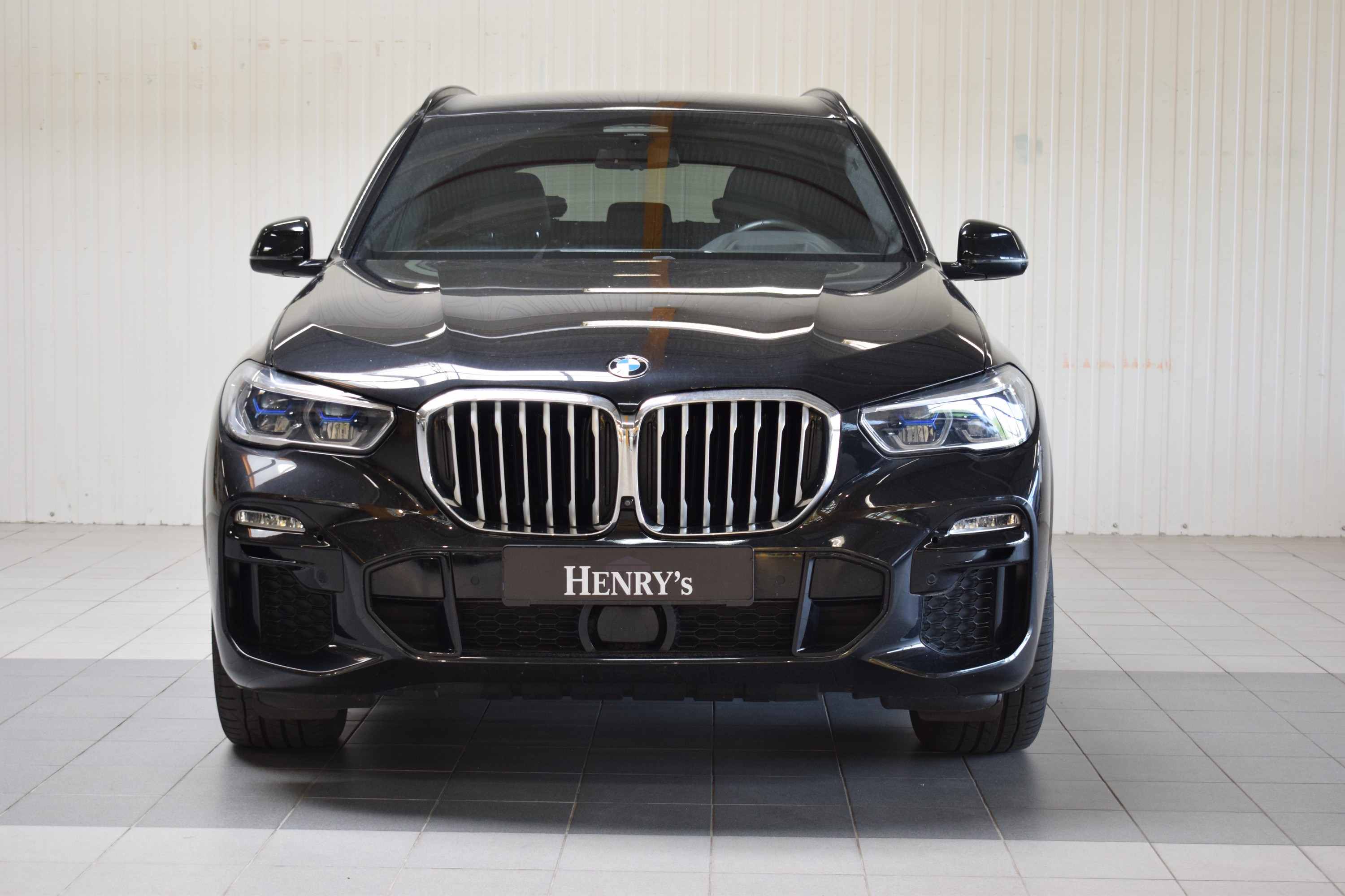 Detail a: BMW X5 45e M-Sportpaket, EZ 09/2020, Laufleistung 56.450 km, 1.Hand, 210 kW/285 PS,Automatikgetriebe, saphirschwarzmetallic, Leder Vernasca ...