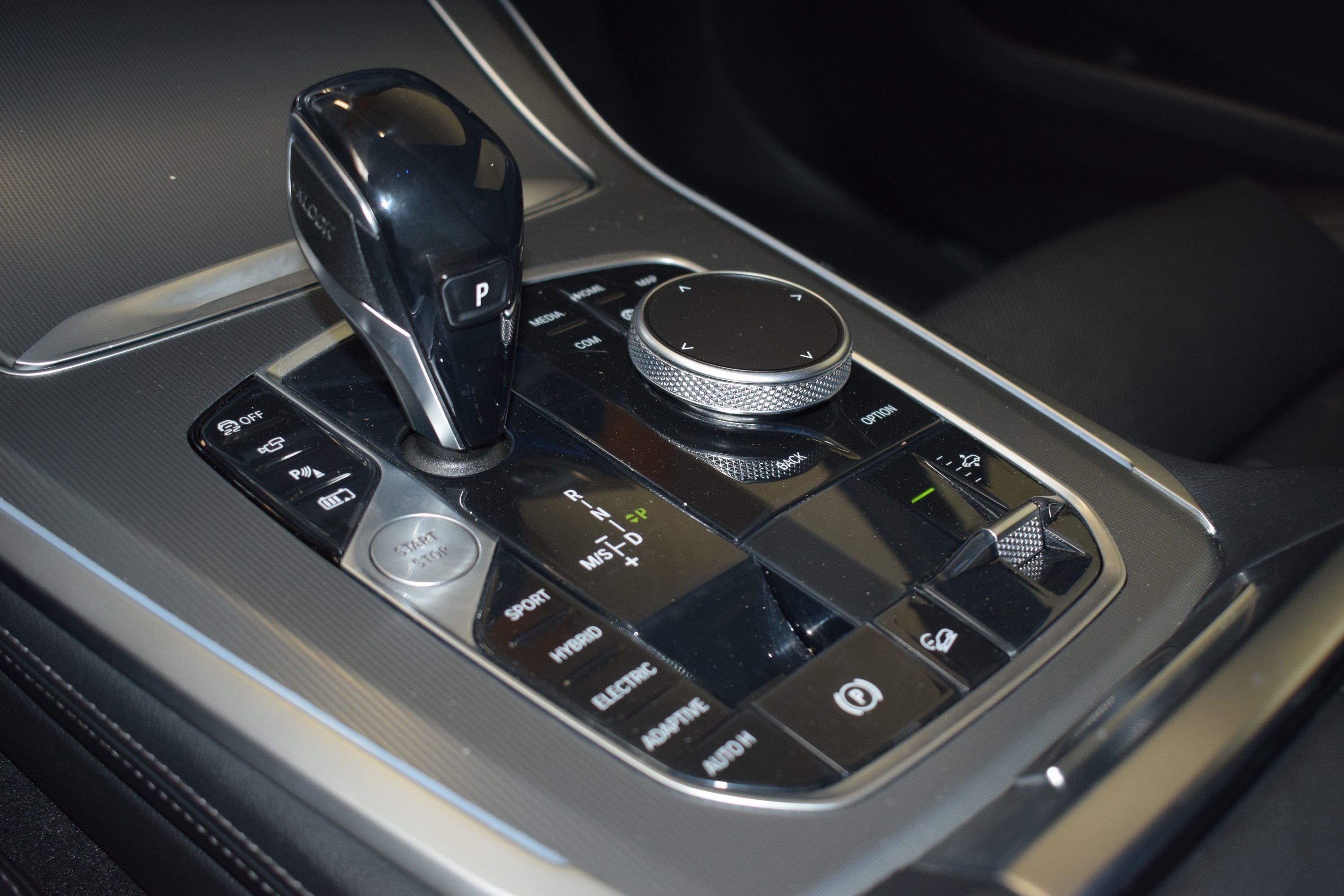 Detail j: BMW X5 45e M-Sportpaket, EZ 09/2020, Laufleistung 56.450 km, 1.Hand, 210 kW/285 PS,Automatikgetriebe, saphirschwarzmetallic, Leder Vernasca ...