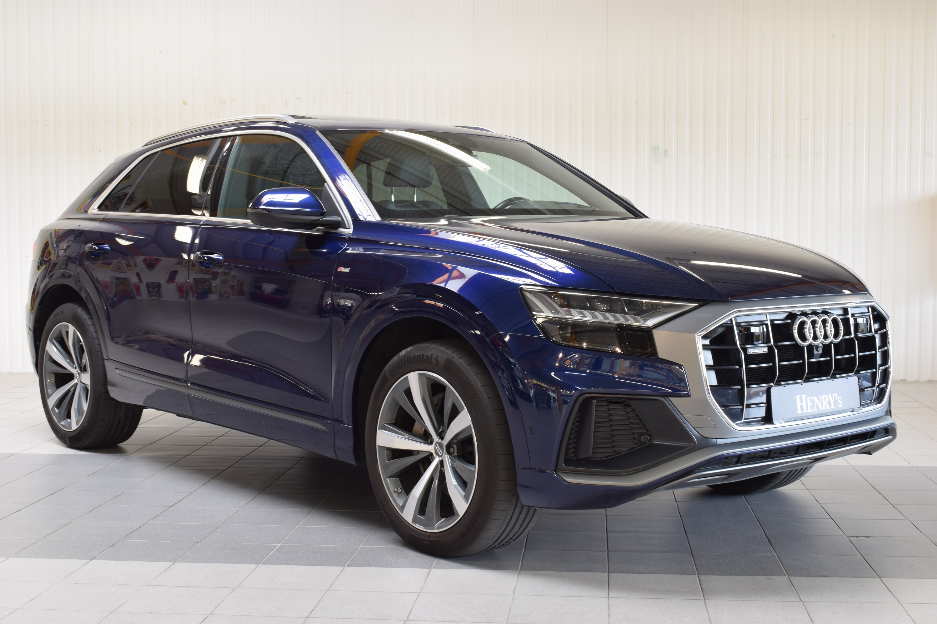 Audi Q8 50TDI quattro Diesel, EZ 11/2018, Laufleistung 95.457 km, 210 kW/286 PS, Automatikgetriebe, Farbe: Navarrablau, Polster: Alcantara, S-Line, ...
