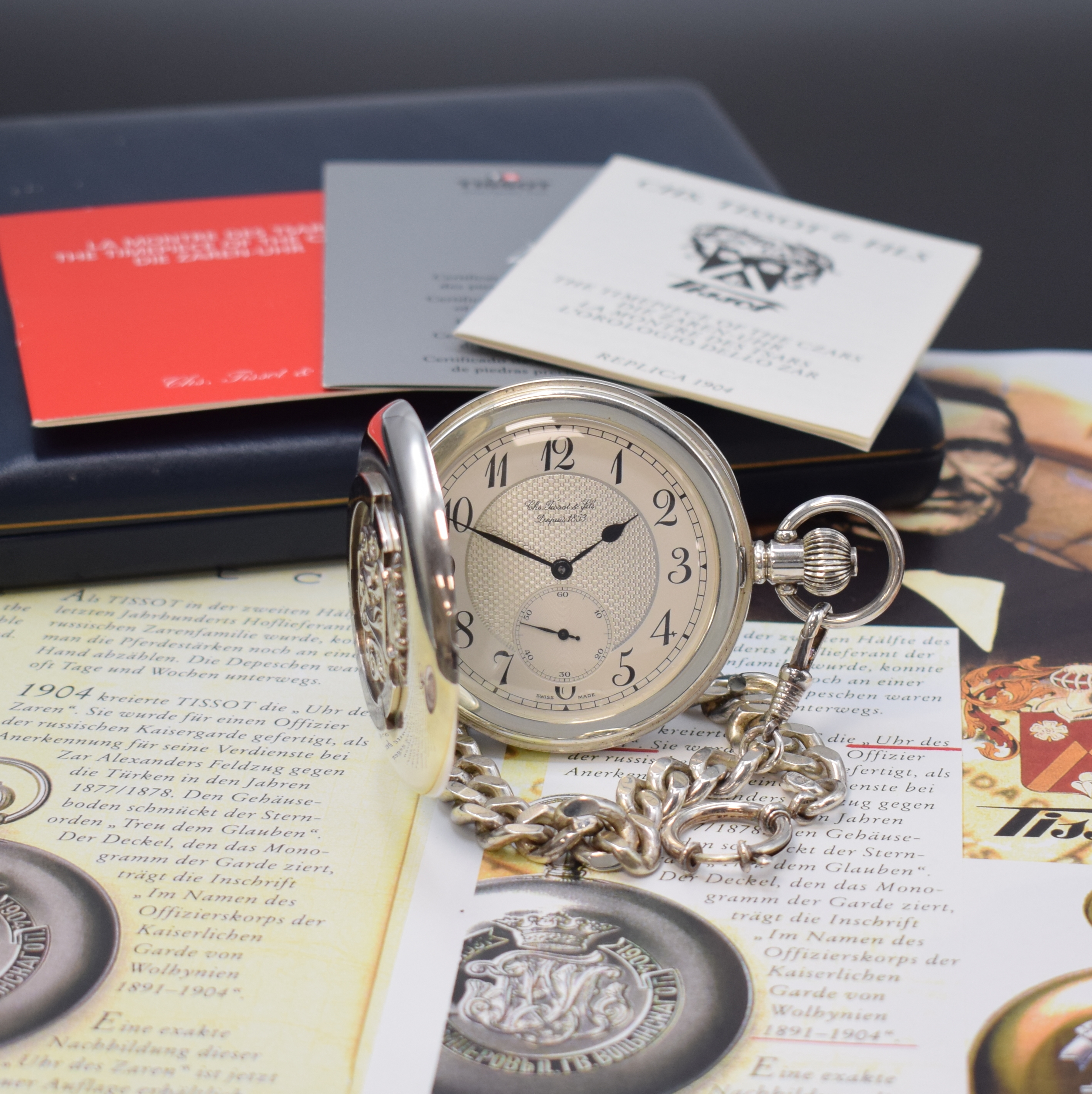 TISSOT & FILS schwere Savonette Herrentaschenuhr sogennate Zarenuhr in Sterlingsilber an Sterlingsilber-Kette, Schweiz um 1990, nach Vorbild von ...