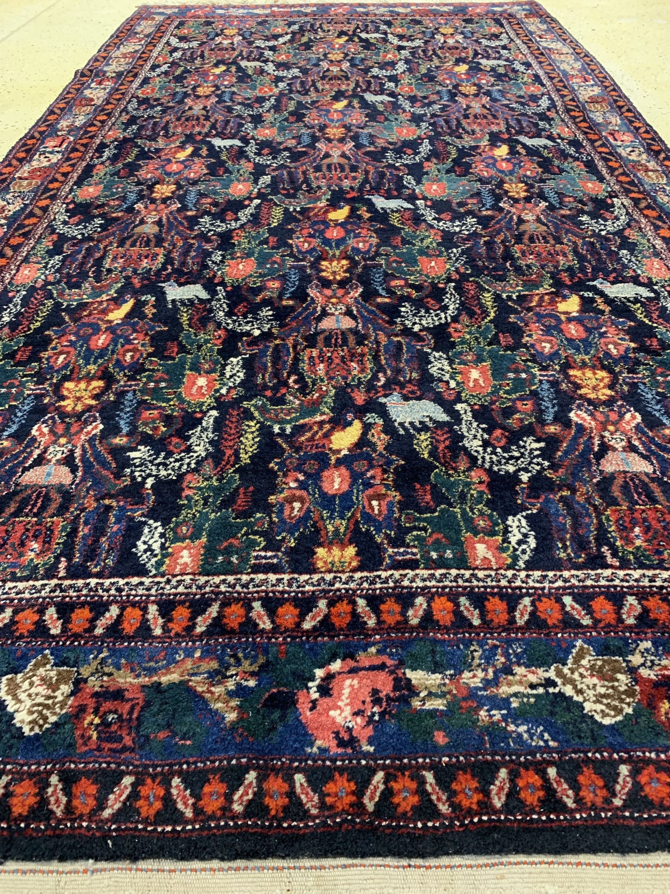 Detail d: Seltener Senneh alt, Persien, Mitte 20.Jhd,Wolle auf Baumwolle, ca. 322 x 162 cm, EHZ: 1-2
