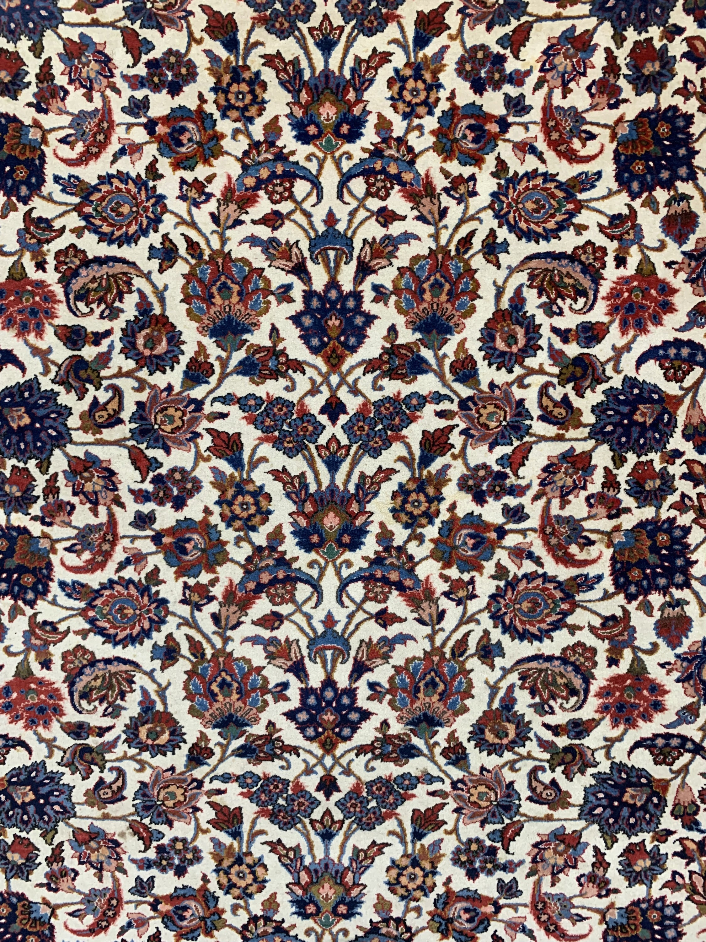 Detail b: Nadjafabad alt, Persien, Mitte 20.Jhd, Wolle auf Baumwolle, ca. 335 x 230 cm, Reinigungsbedürftig, EHZ: 2