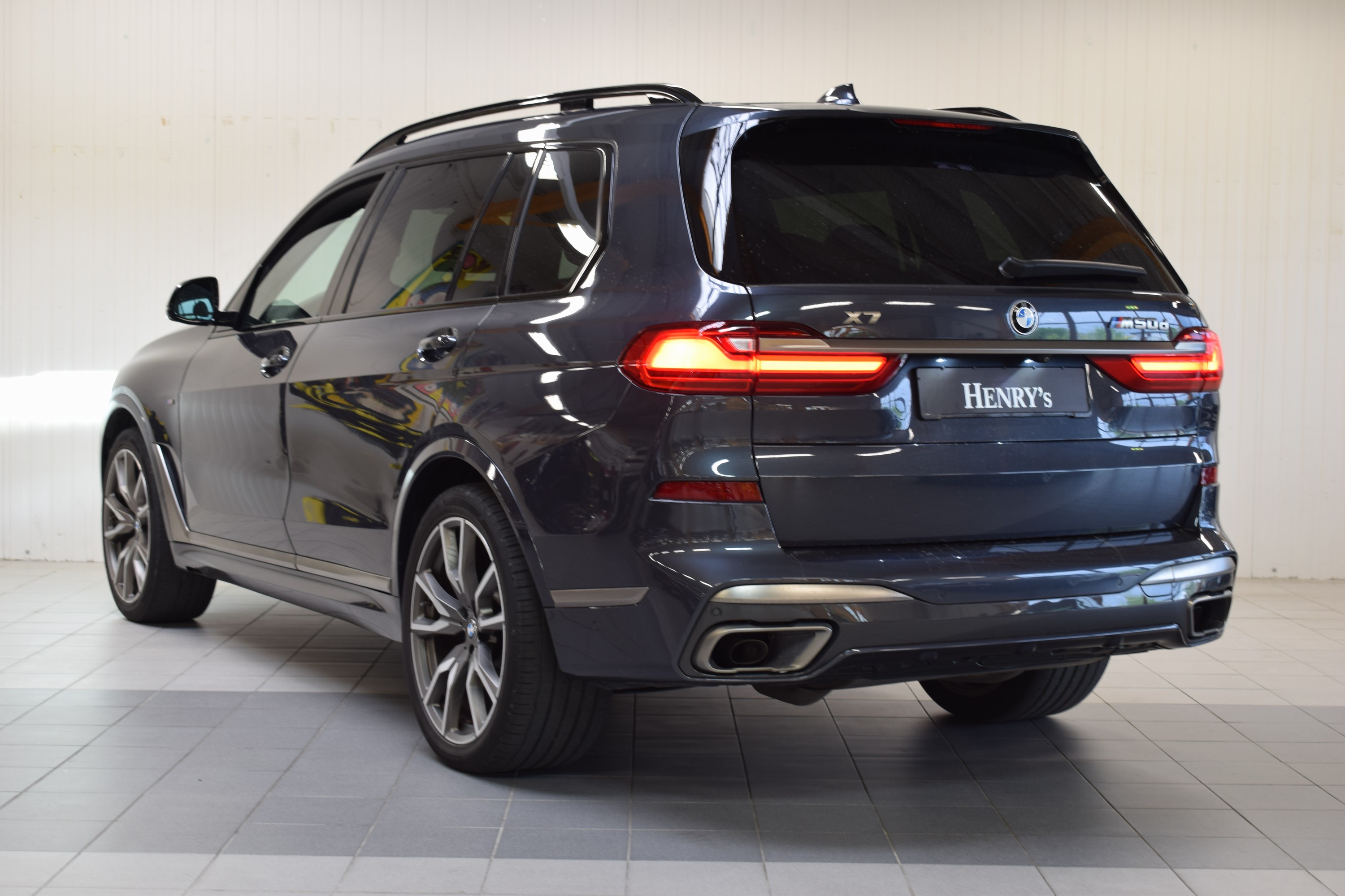 Detail c: BMW X7 M50D Diesel, EZ 02/2020, Laufleistung 85.700 km, 294 kW/400 PS, Automatikgetriebe, Farbe: Arktikgrau Brillanteffektmetallic, Polster: Leder ...